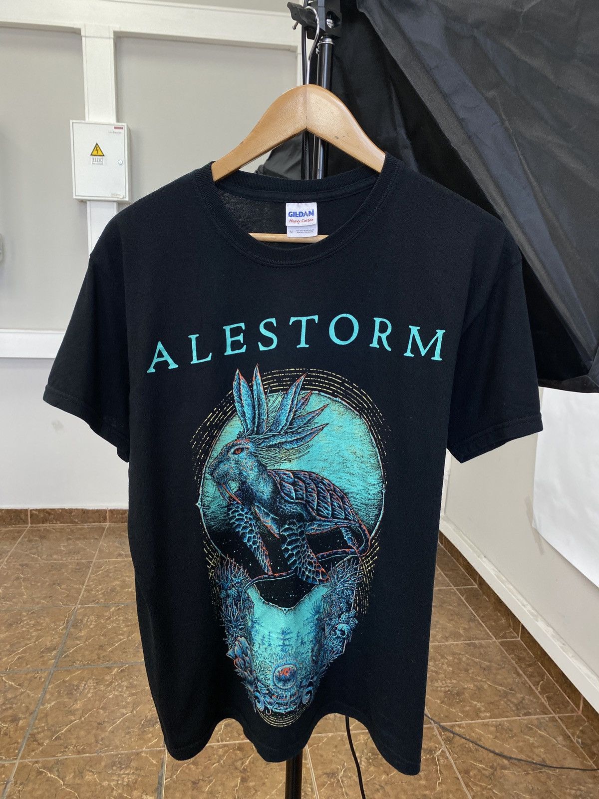 Band Tees Vintage Alestorm rock band 2017 Graphic T Shirt Y2K Size US M / EU 48-50 / 2 - 1 Thumbnail