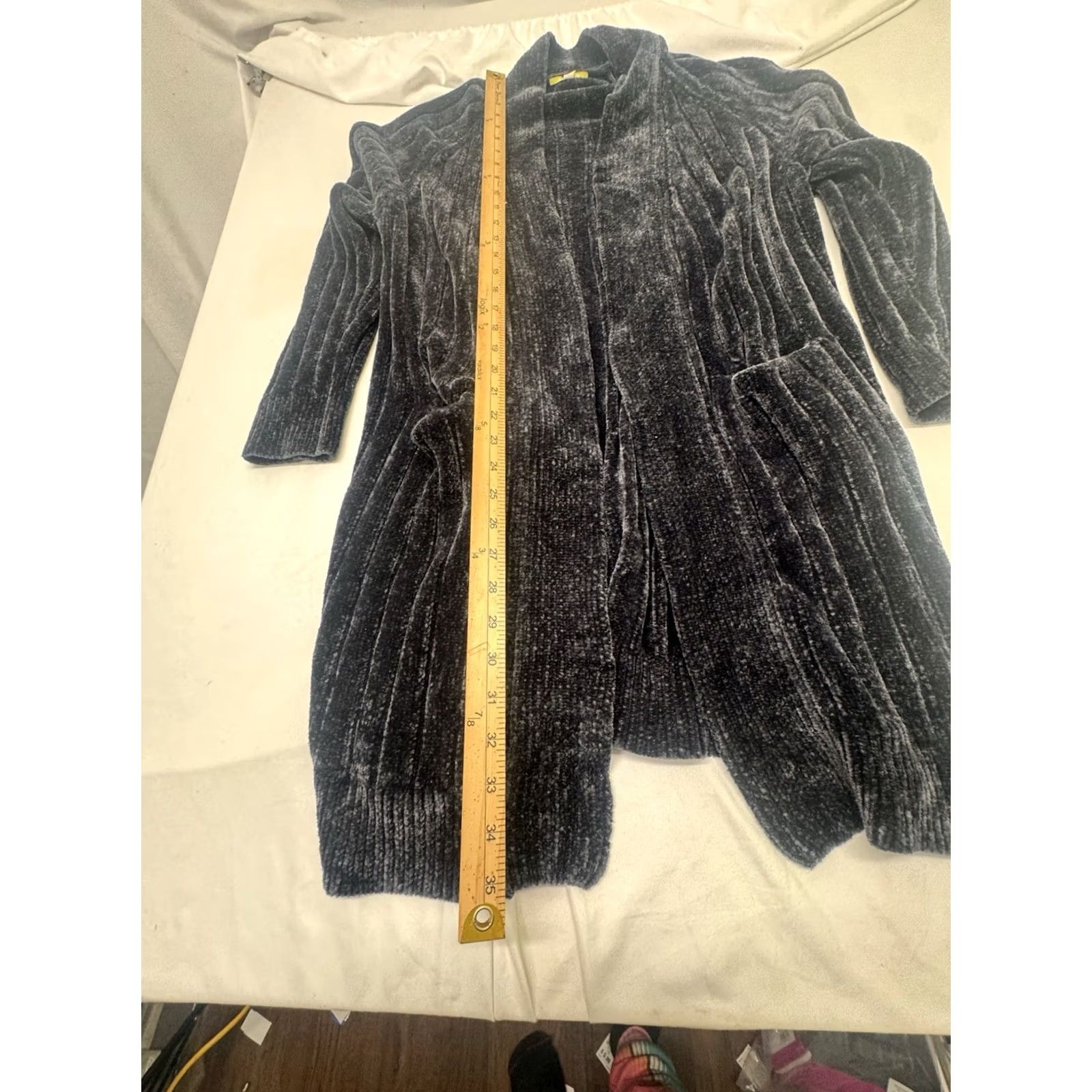 Vintage Gianni Bini Gray Velvet Cardigan Sweater Small Open Front Long Cable Knit Duster Size S / US 4 / IT 40 - 5 Thumbnail