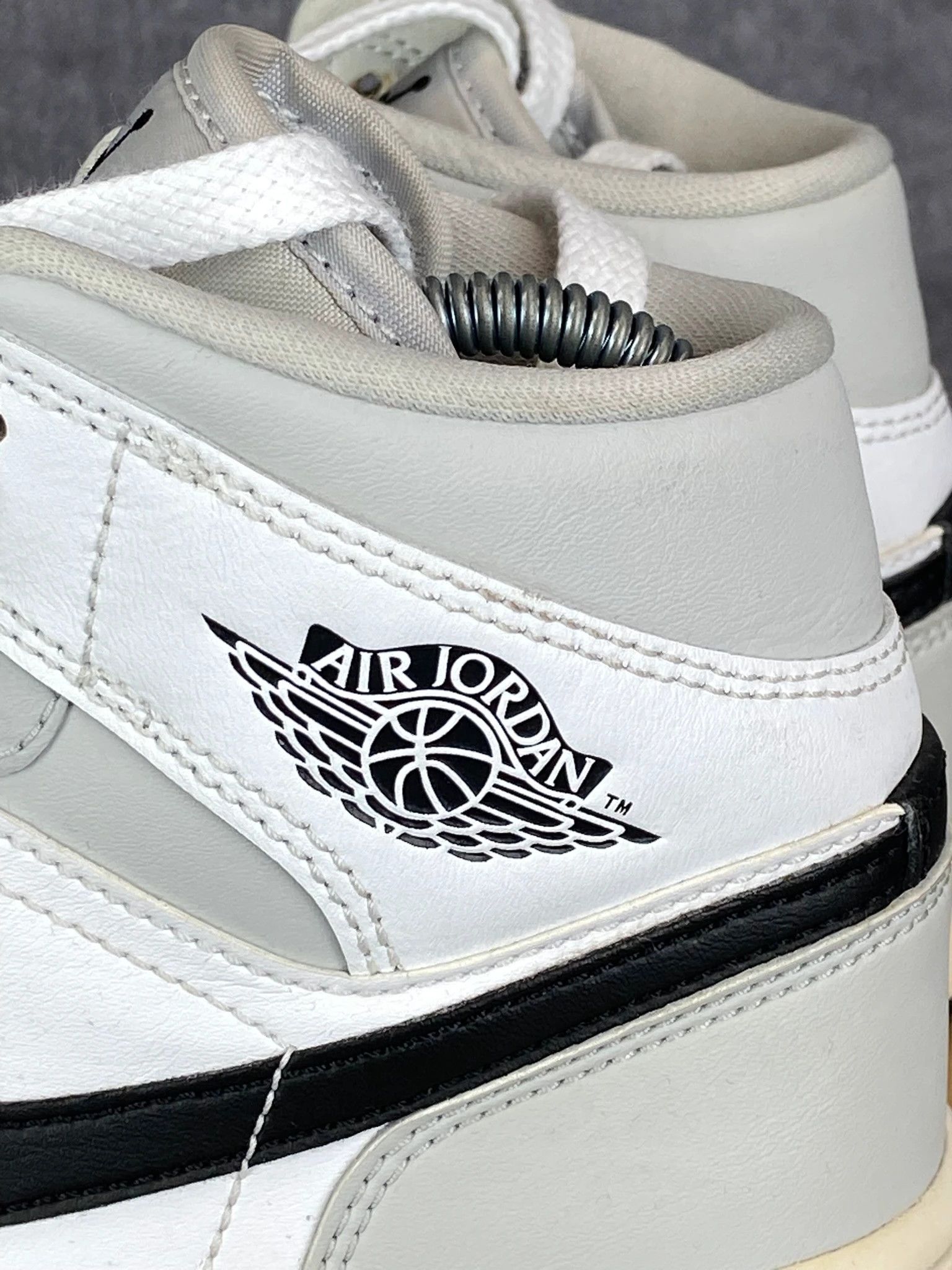 Nike Air Jordan 1 Mid Grey White Sneakers Size 36 Size US 5 / EU 37 - 3 Thumbnail