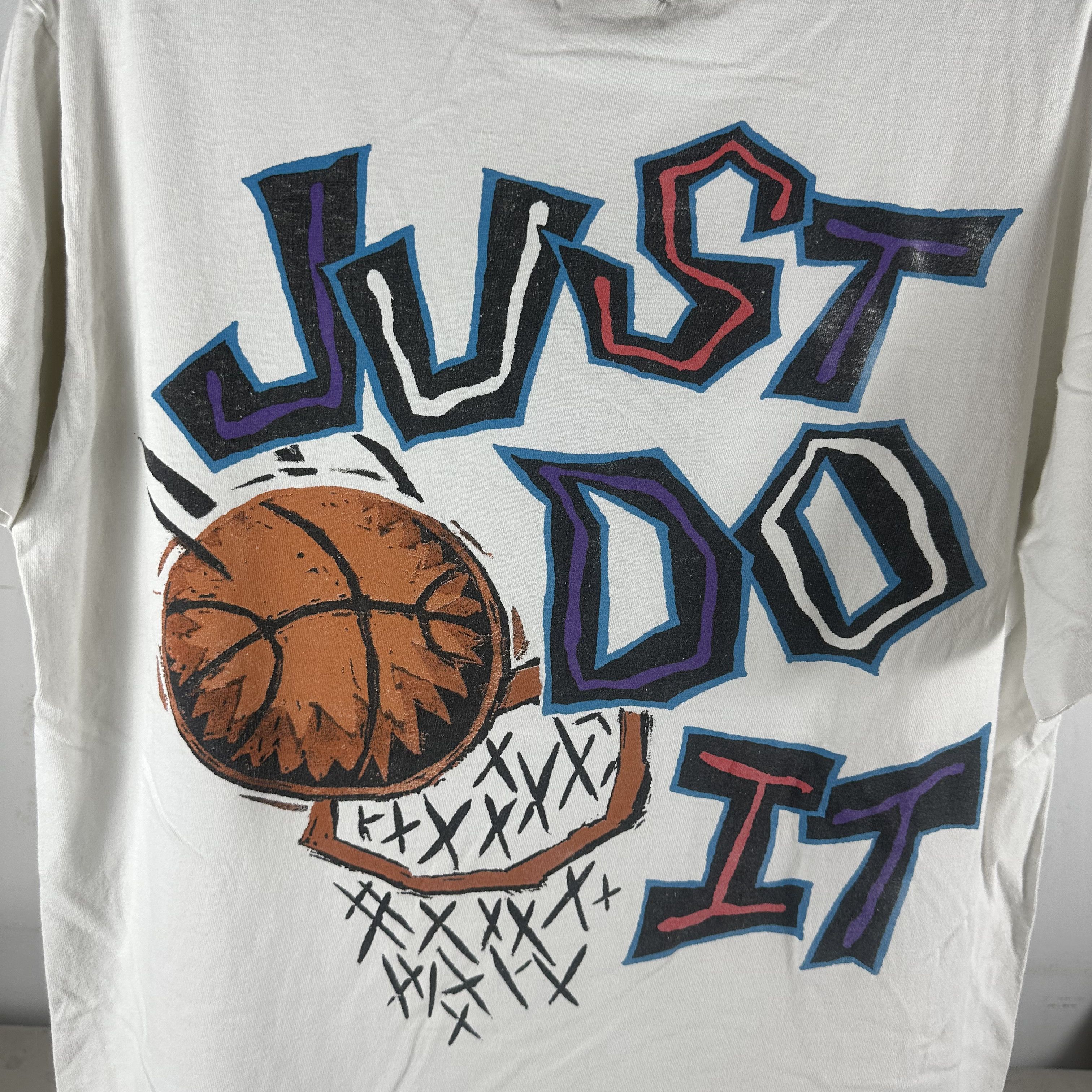 Vintage 90s Nike Just Do It Basketball Promo Single Stitch T-Shirt Size US L / EU 52-54 / 3 - 4 Thumbnail
