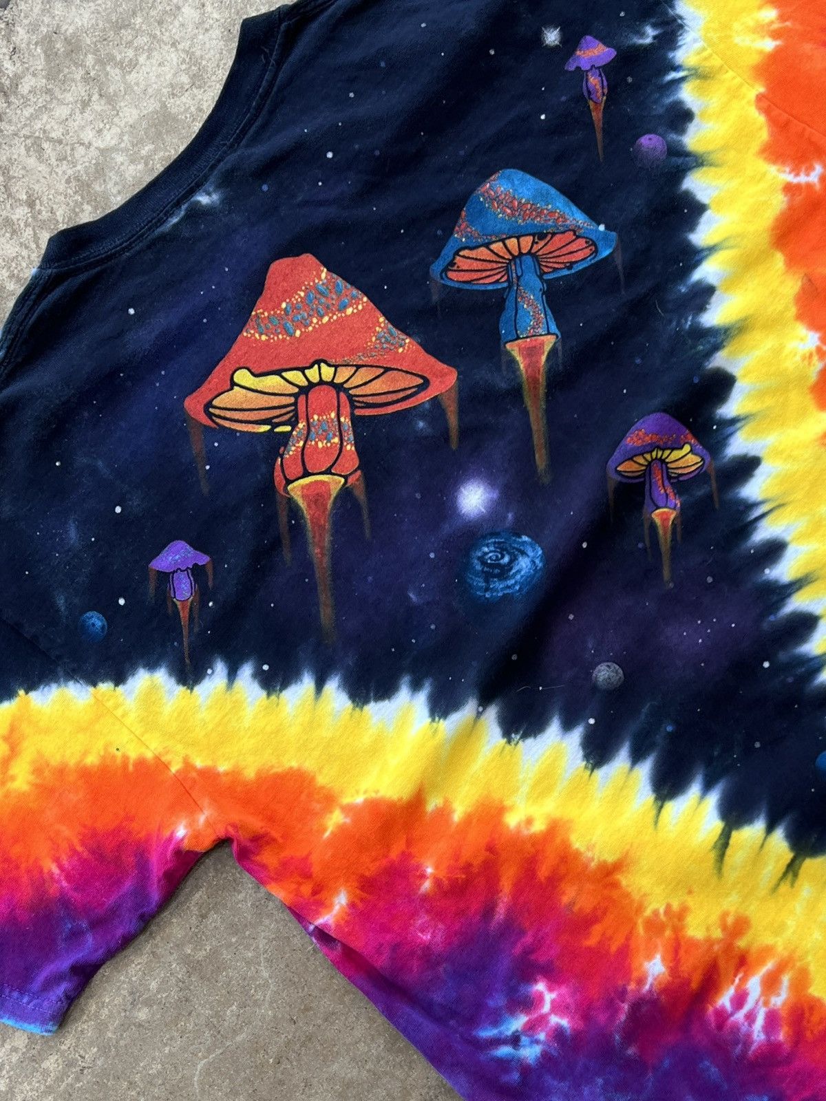 Vintage Vintage 90s Liquid Blue Psychedelic Mushroom Tie Dye Large Size US L / EU 52-54 / 3 - 4 Thumbnail