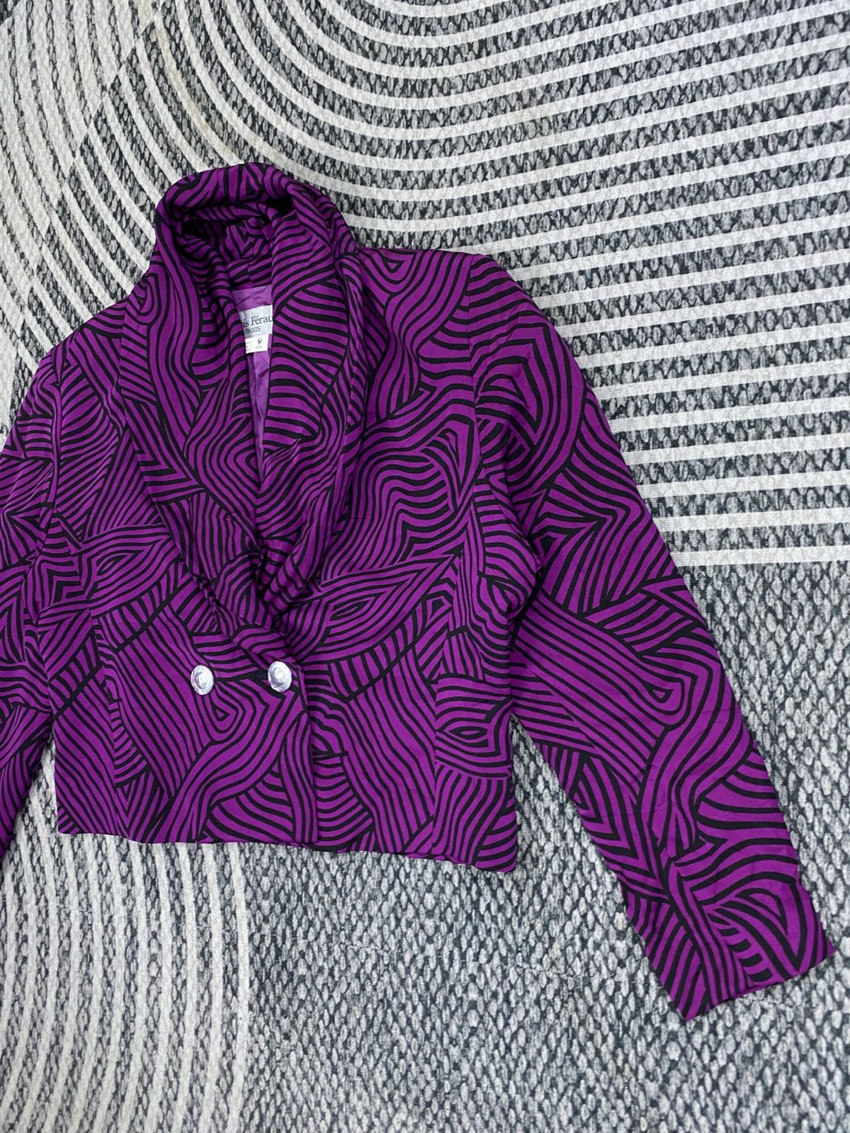 Louis Feraud Vintage Louis Feraud Double Button Cropped Style Blouse Size S / US 4 / IT 40 - 4 Thumbnail