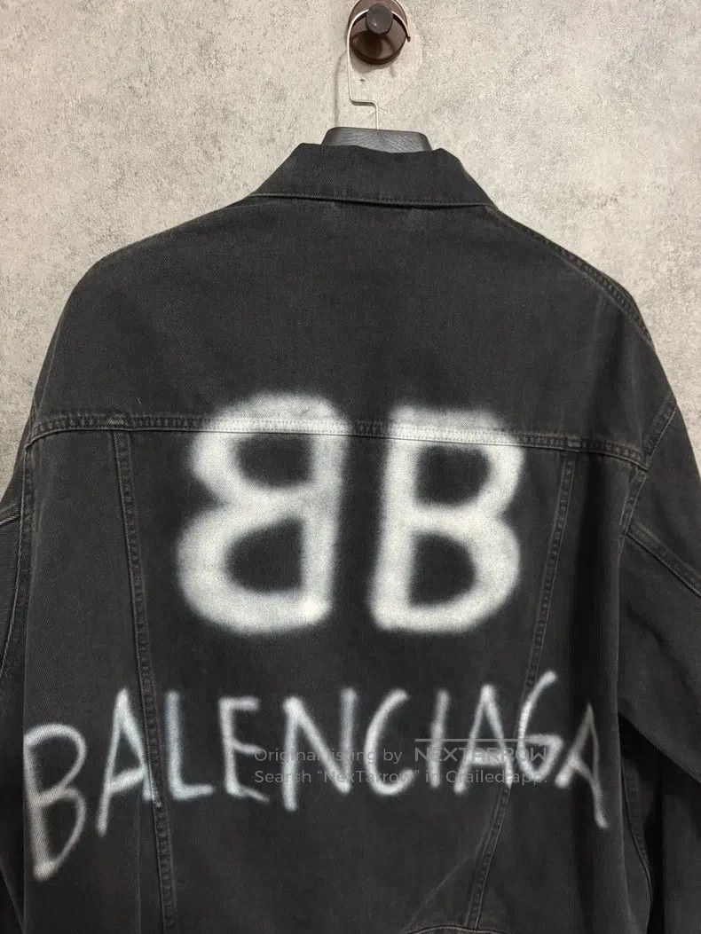 Balenciaga Balenciaga Solid Color Graffiti Single Button Lapel Long S Size US XS / EU 42 / 0 - 2 Thumbnail