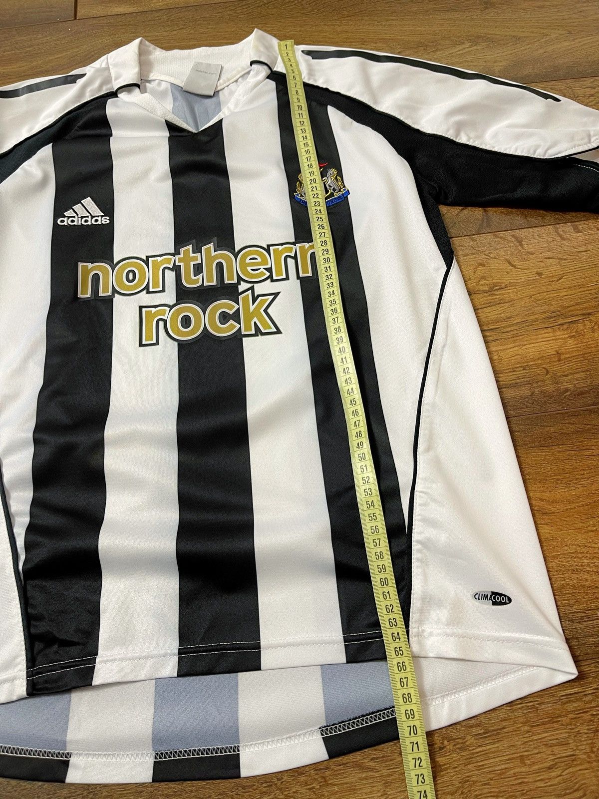 Adidas Newcastle United 2005 home football shirt Jersey adidas OWEN Size US S / EU 44-46 / 1 - 11 Thumbnail