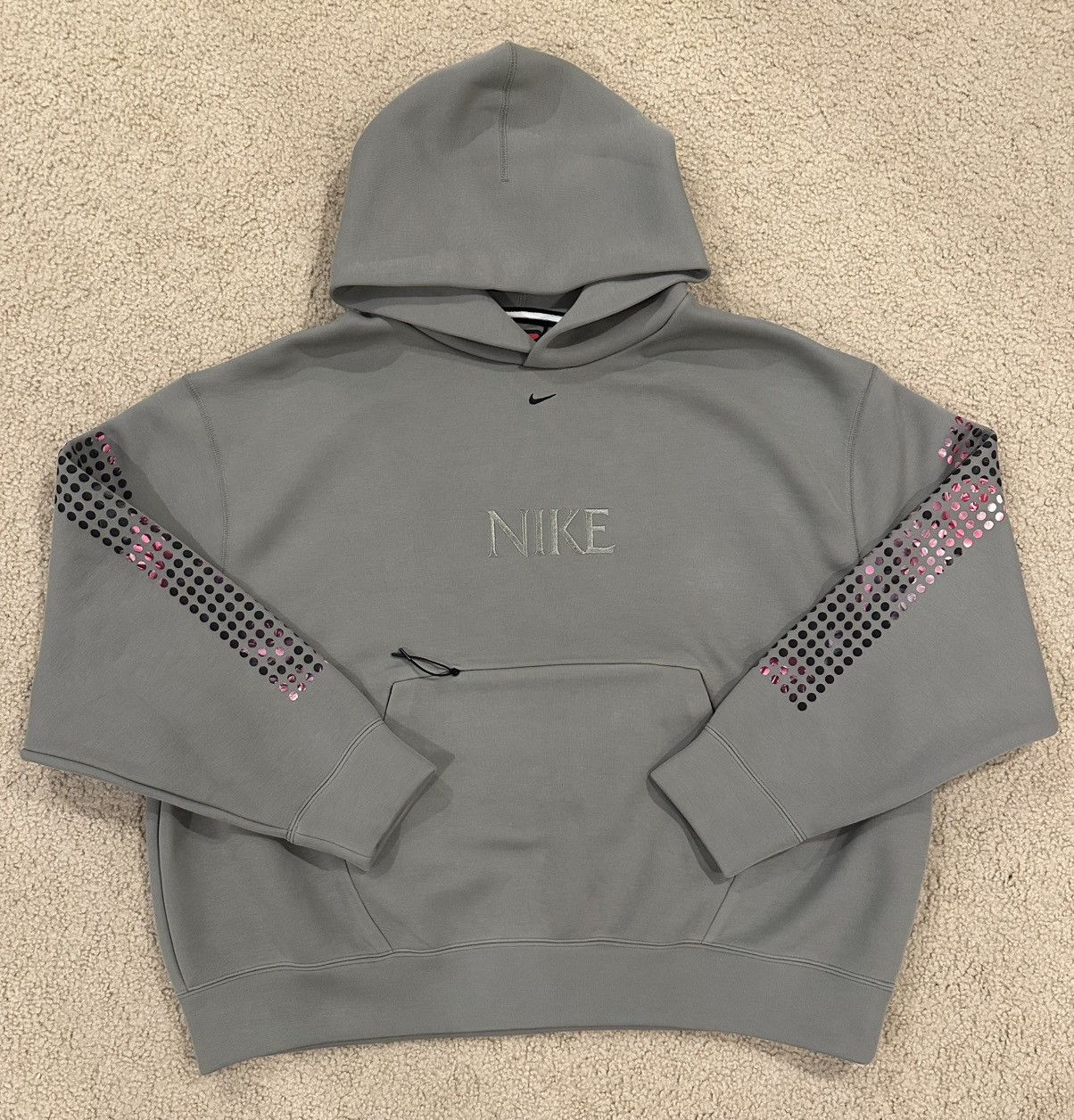 Nike Nike Tech Fleece Hoodie - Oversized Fit - $150 Size XL RARE Size US XL / EU 56 / 4 - 1 Thumbnail