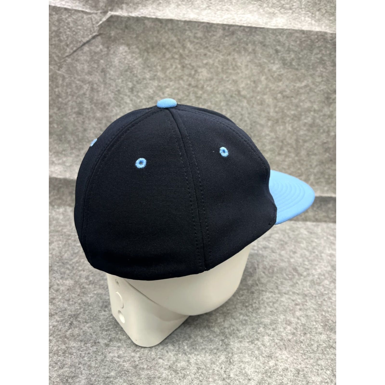 Vintage VINTAGE Pacific Headwear Hat Cap Fitted Adult 7 3/8 Blue Black Polyester Blend Logo G Dome Baseball Cap Mens Size ONE SIZE - 7 Thumbnail