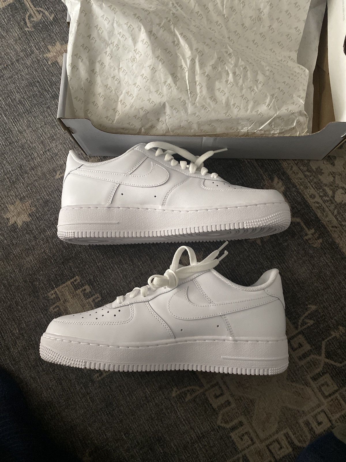 Nike × Travis Scott Air Force 1 07 Size US 9 / EU 42 - 2 Thumbnail