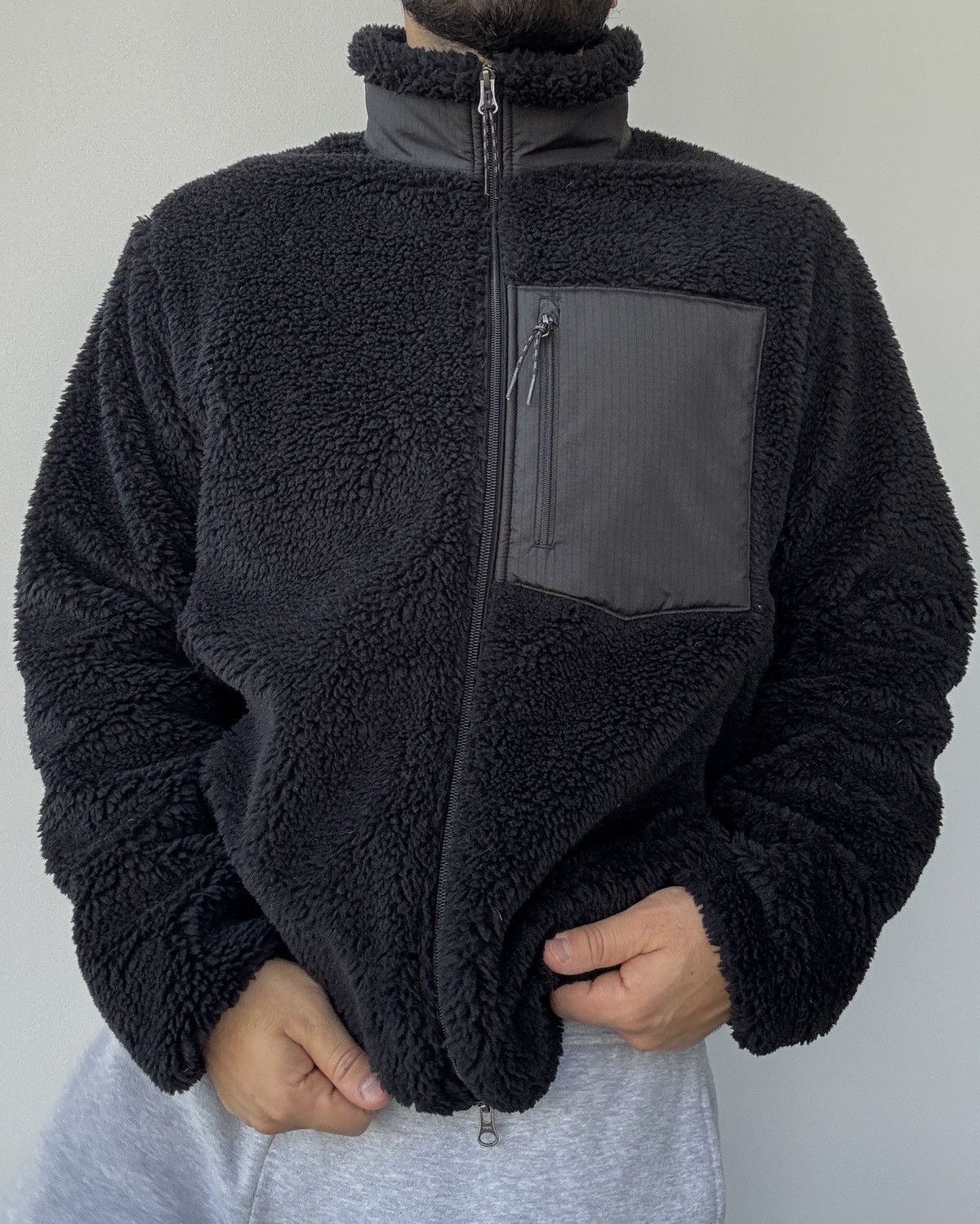 Uniqlo UNIQLO Windproof Outer Fleece Jacket Black Size US L / EU 52-54 / 3 - 1 Thumbnail