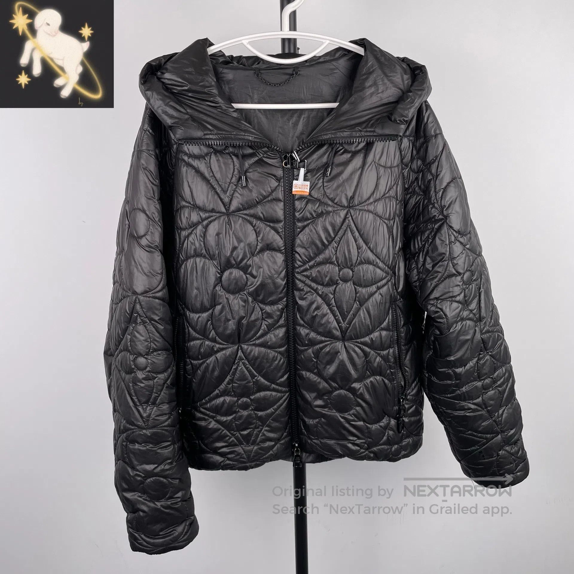Louis Vuitton Louis Vuitton Black three-flower embossed reversible hoode Size US M / EU 48-50 / 2 - 1 Thumbnail