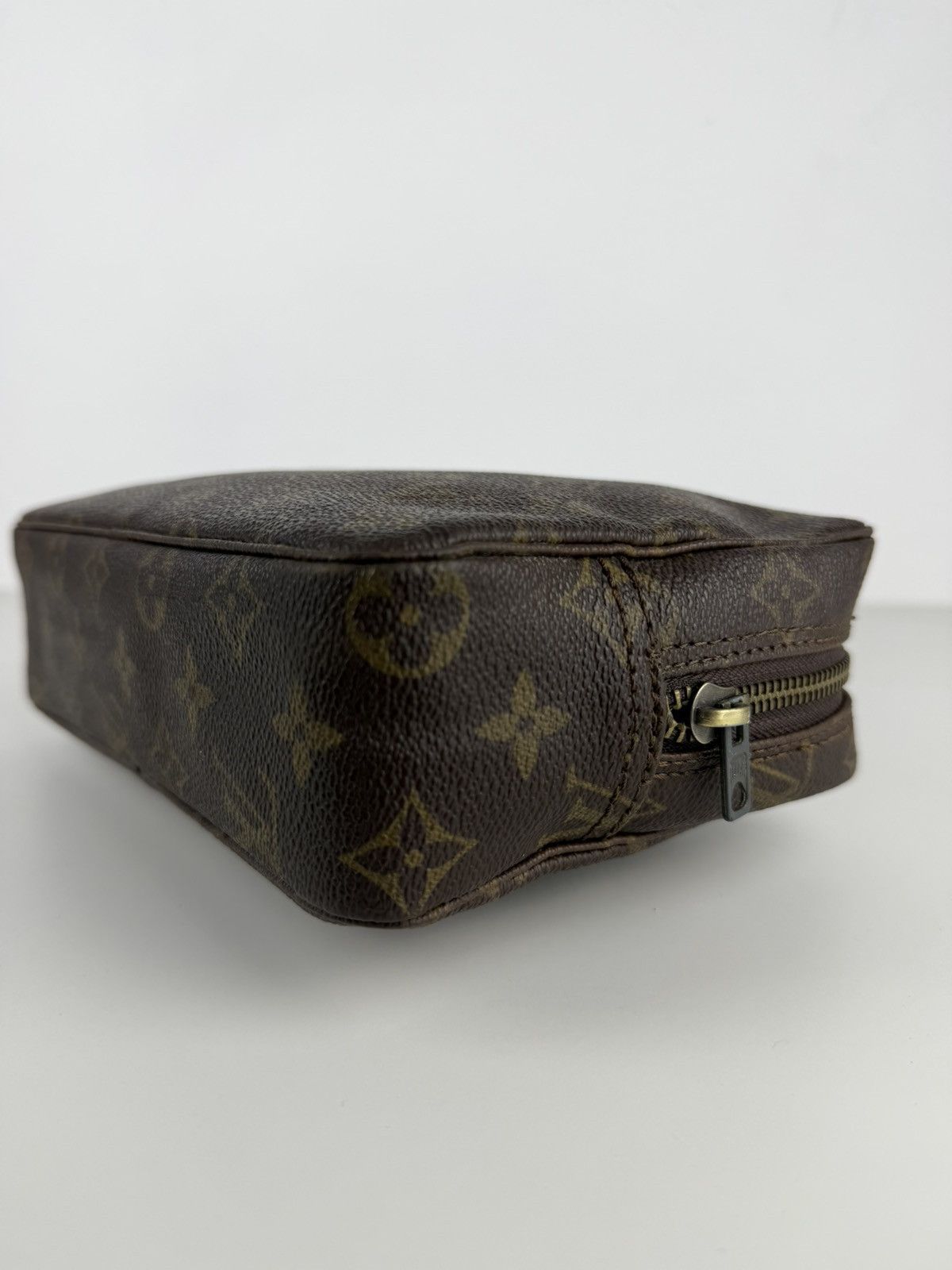 Louis Vuitton Vintage 80s Louis Vuitton monogram trousse 23 toiletry bag Size ONE SIZE - 15 Thumbnail