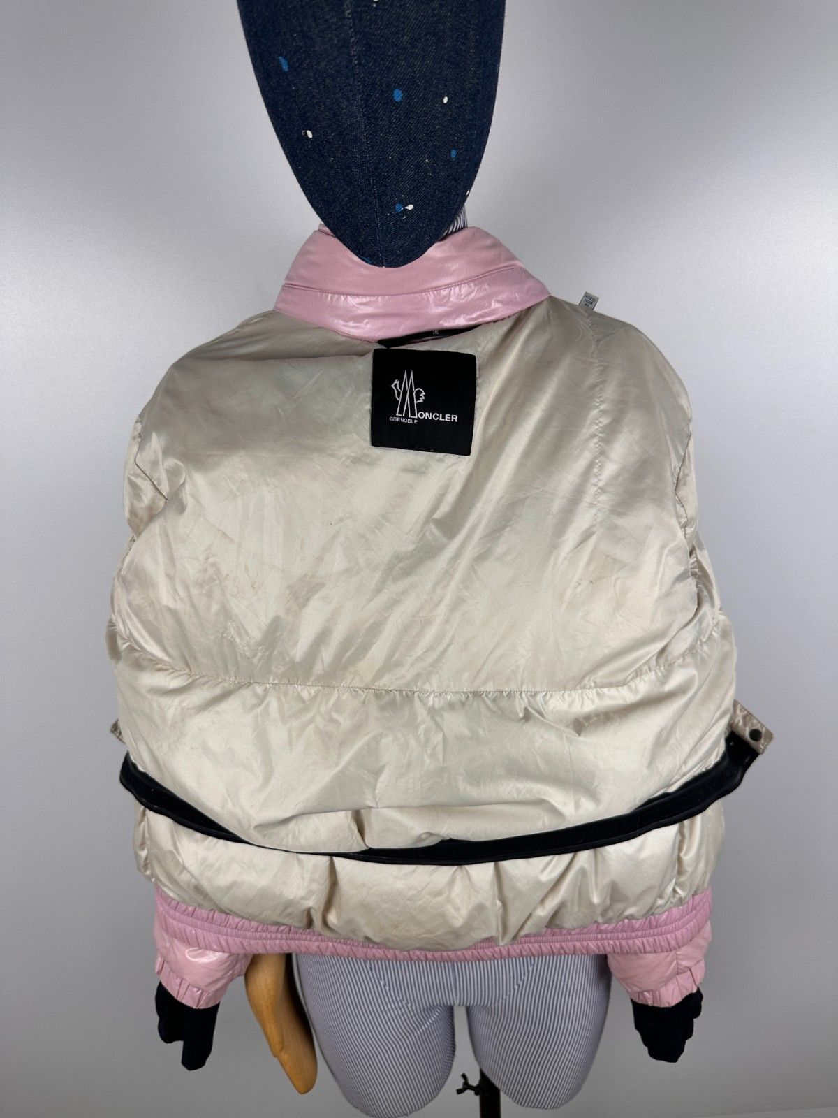 Moncler Grenoble Moncler Grenoble Down Puffer Jacket Pink Size Kids 12 Years Size XS / US 0-2 / IT 36-38 - 13 Thumbnail