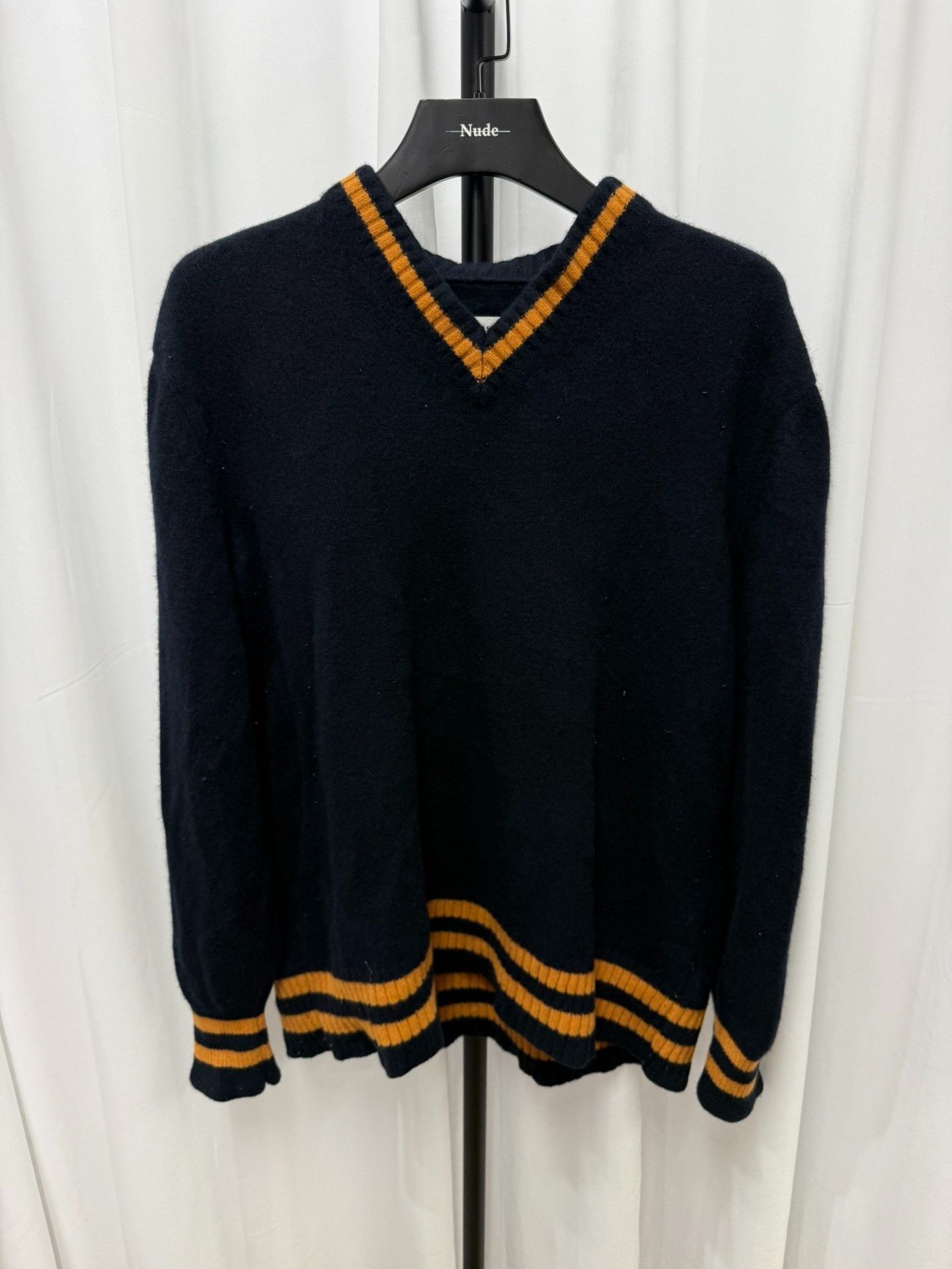 Maison Margiela Maison Margiela Wool V-Neck Sweater Size US XXS / EU 40 - 1 Thumbnail
