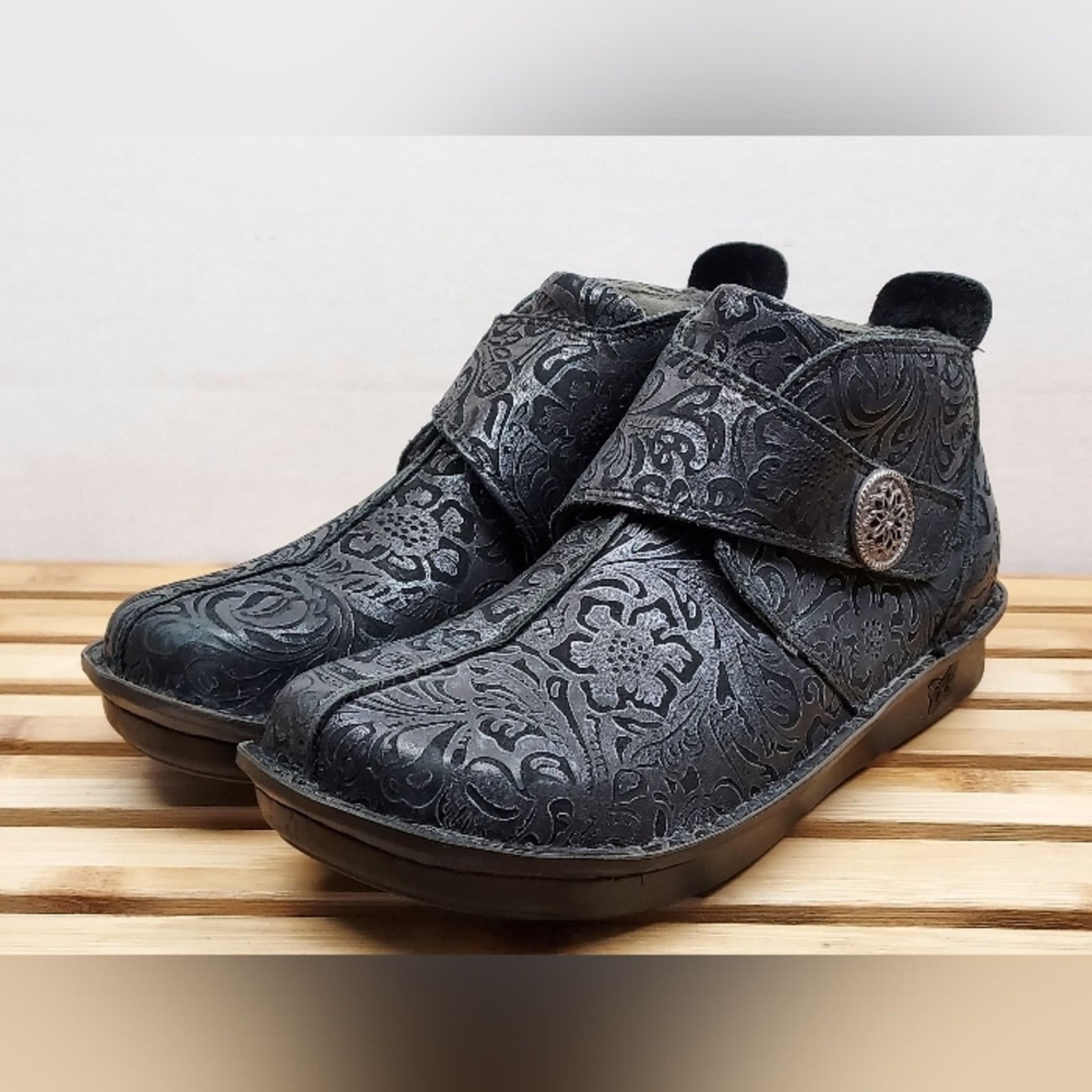Other Alegria Womens Black Caiti Booties Size 41 (10.5) Size US 10.5 / IT 40.5 - 1 Thumbnail