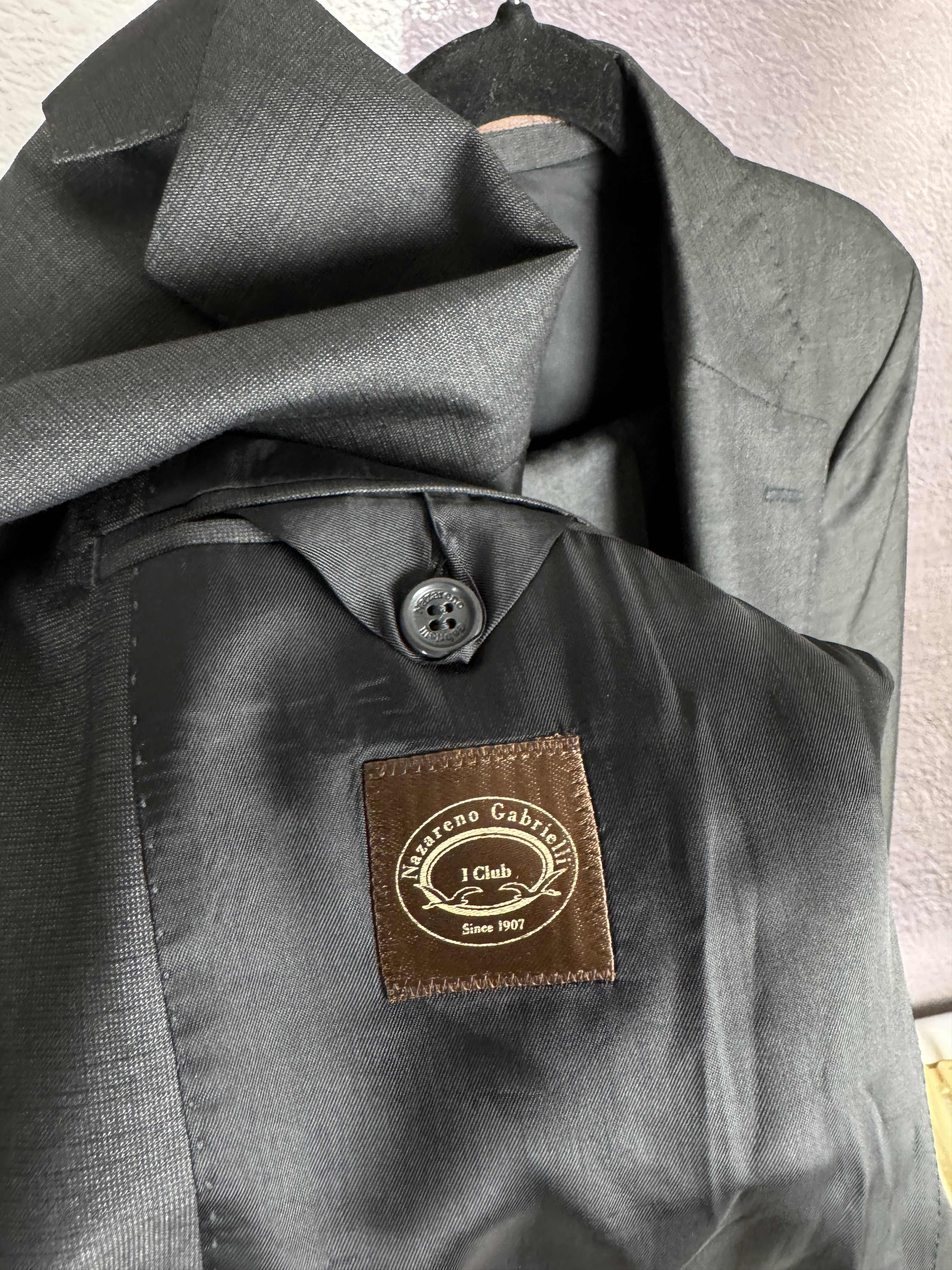Nazareno Gabrielli BNWT Nazareno Gabrielli 2 pcs Panda grey 2 button wool suit Size 38R - 14 Thumbnail