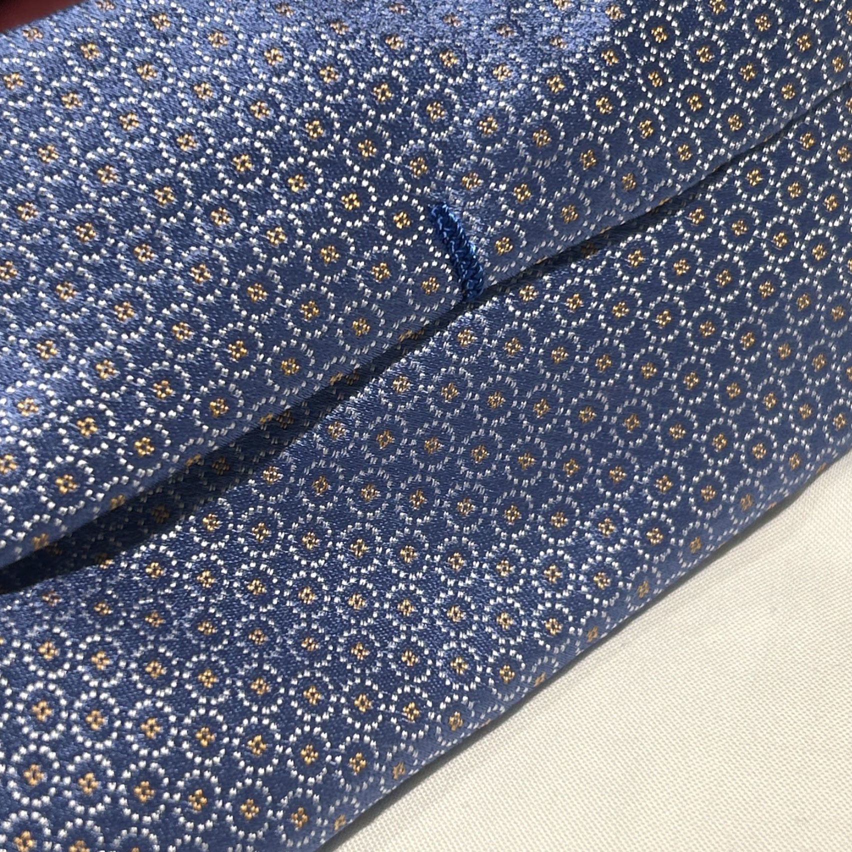 Saks Fifth Avenue Saks Fifth Avenue Silk Tie Mens Blue Neck Tie One Size MPN NA Colour Blue 100% Silk Tie Mens Blue Neon? Size ONE SIZE - 5 Thumbnail