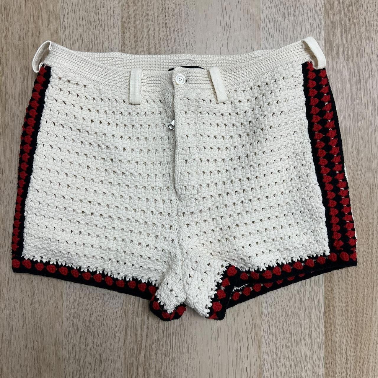 Gucci Gucci Hand Knit Sweater and Shorts Size M / US 6-8 / IT 42-44 - 6 Thumbnail
