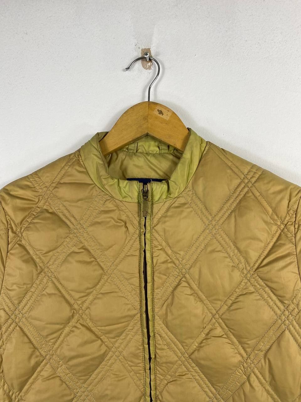 Moncler vintage moncler down puffer jacket very nice design Size US M / EU 48-50 / 2 - 2 Thumbnail