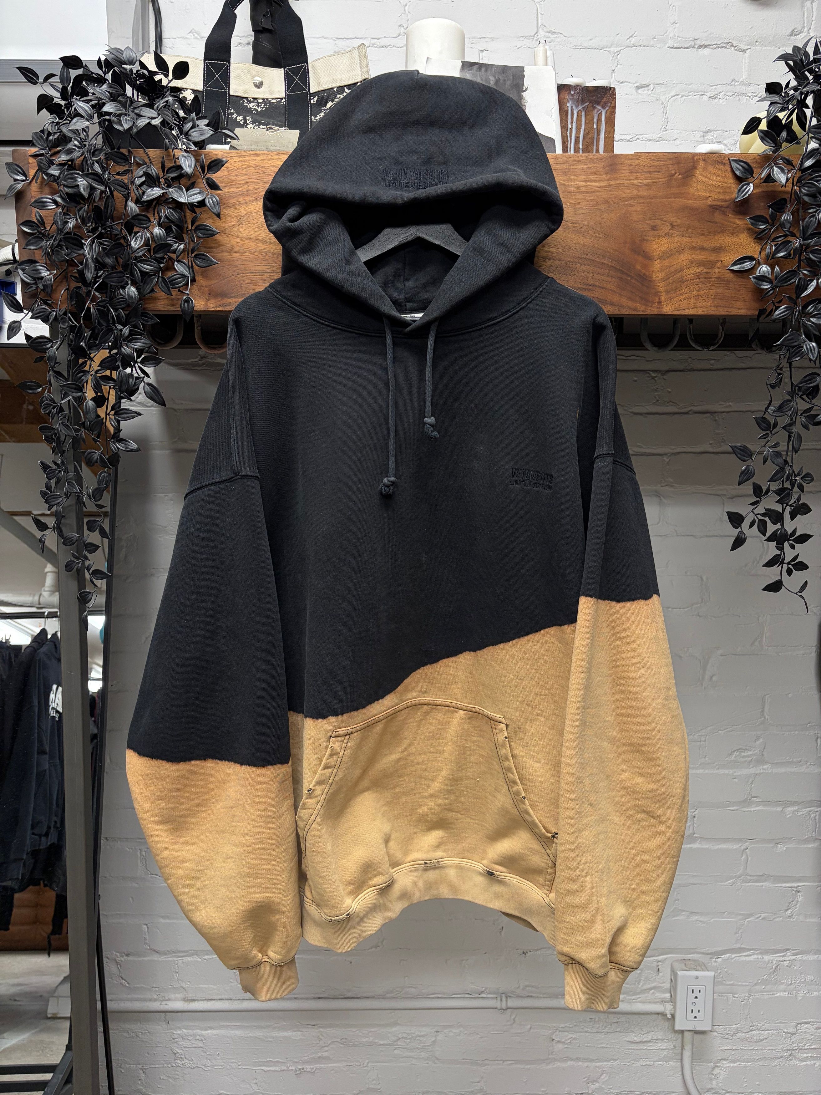 Vetements Vetements Limited Edition ‘Bleached’ Dyed Cotton Drawstring Hoodie Size US L / EU 52-54 / 3 - 1 Thumbnail
