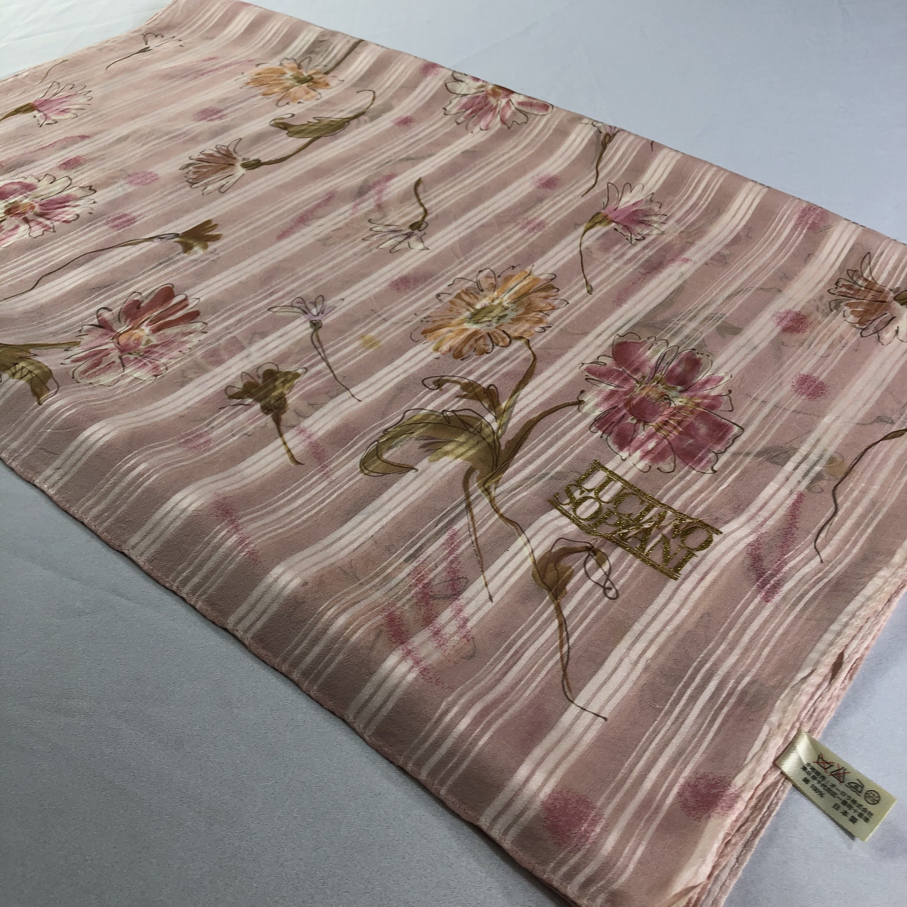 Vintage Vintage Luciano Soprani Silk Scarf Size ONE SIZE - 3 Thumbnail