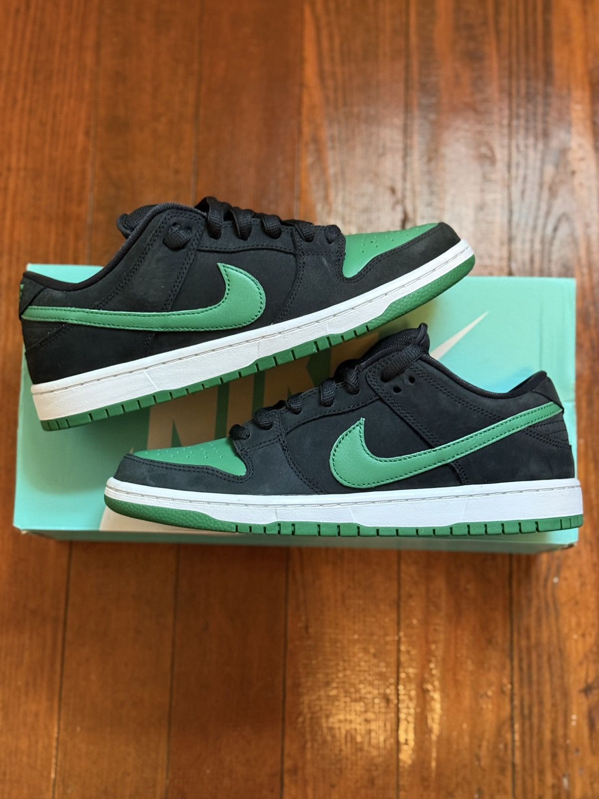 Nike Nike Dunk Low Pro SB Pine Green Size US 9 / EU 42 - 3 Thumbnail