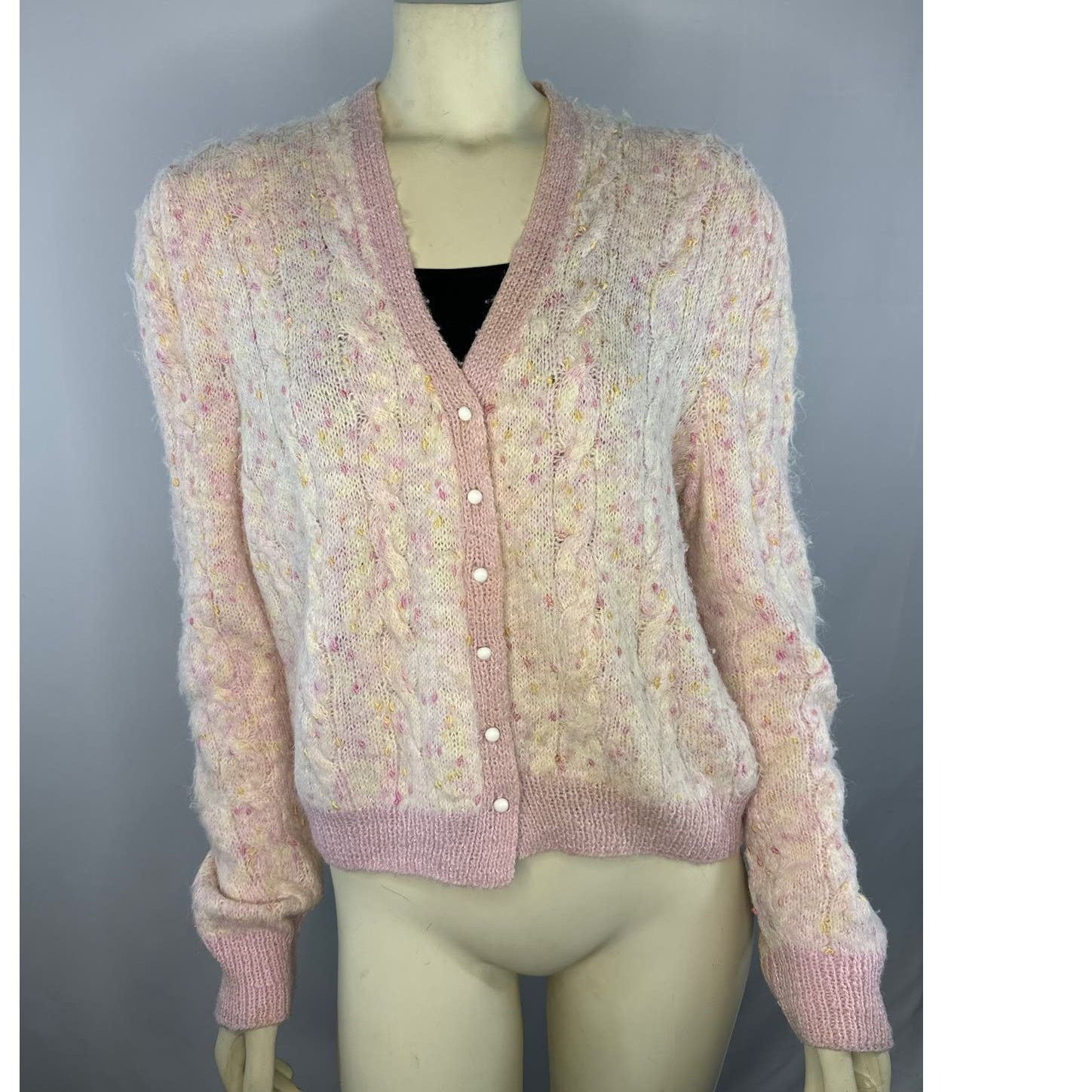 Vintage American vtg hand knit Mohair cardigan pink size medium Size M / US 6-8 / IT 42-44 - 1 Thumbnail