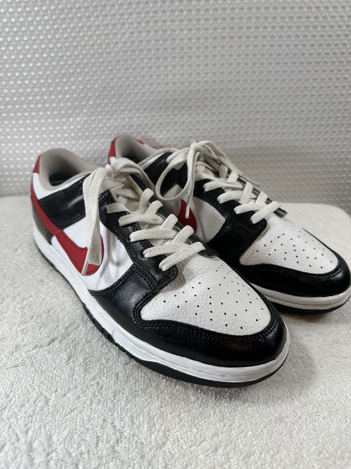 Nike Nike Dunk Low Retro Red Swoosh Panda Shoes Size US 10 / EU 43 - 3 Thumbnail