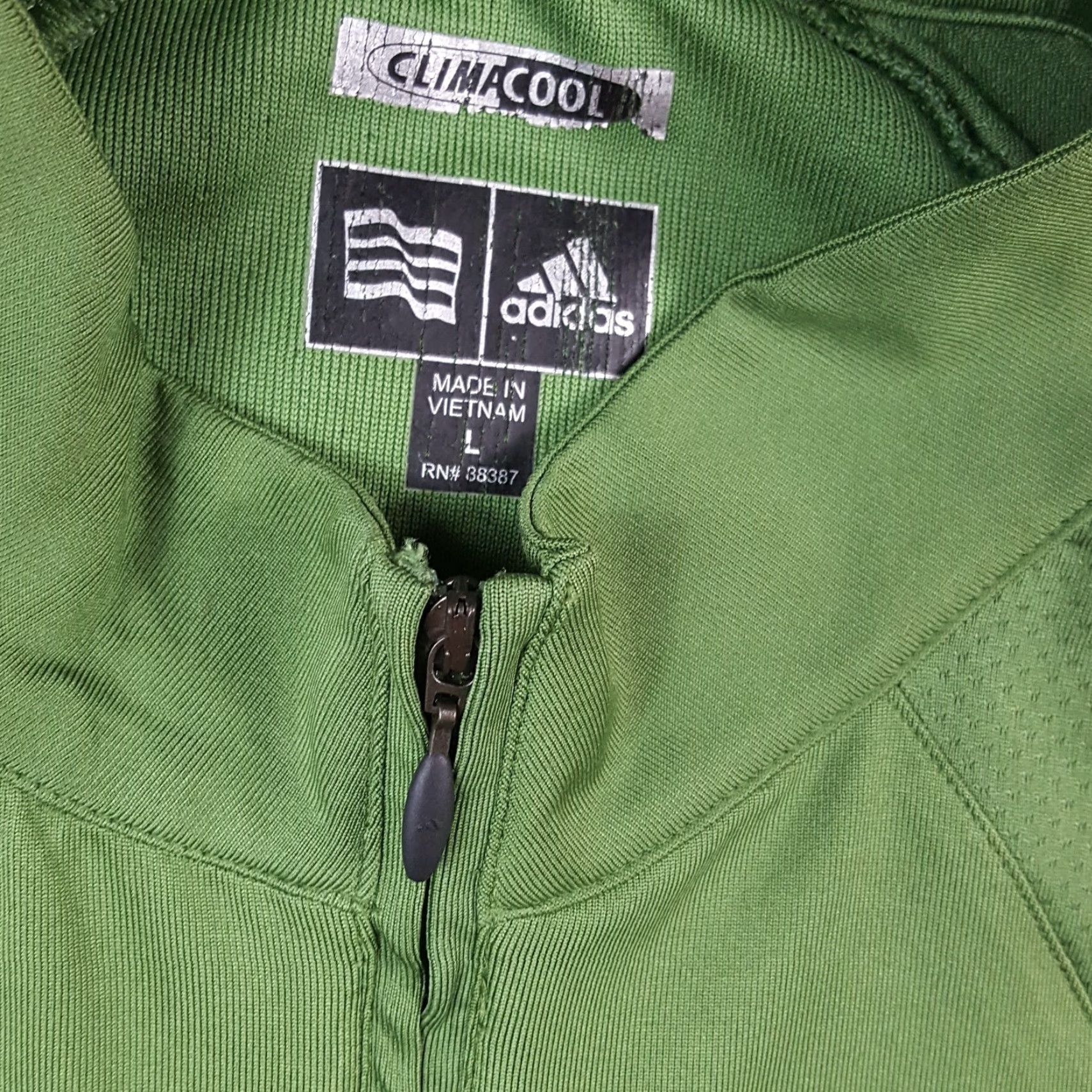 Adidas VINTAGE adidas ClimaCool Green Athletic Golf Polo Shirt Large Zip Short Sleeve Mens 90s Classic Size US L / EU 52-54 / 3 - 3 Thumbnail