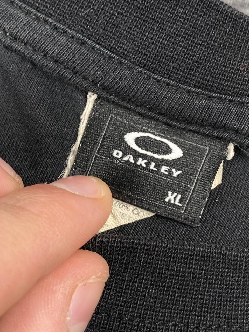 Oakley Vintage Oakley Software Long Sleeve 00s Big Logo Men Size US XL / EU 56 / 4 - 6 Thumbnail