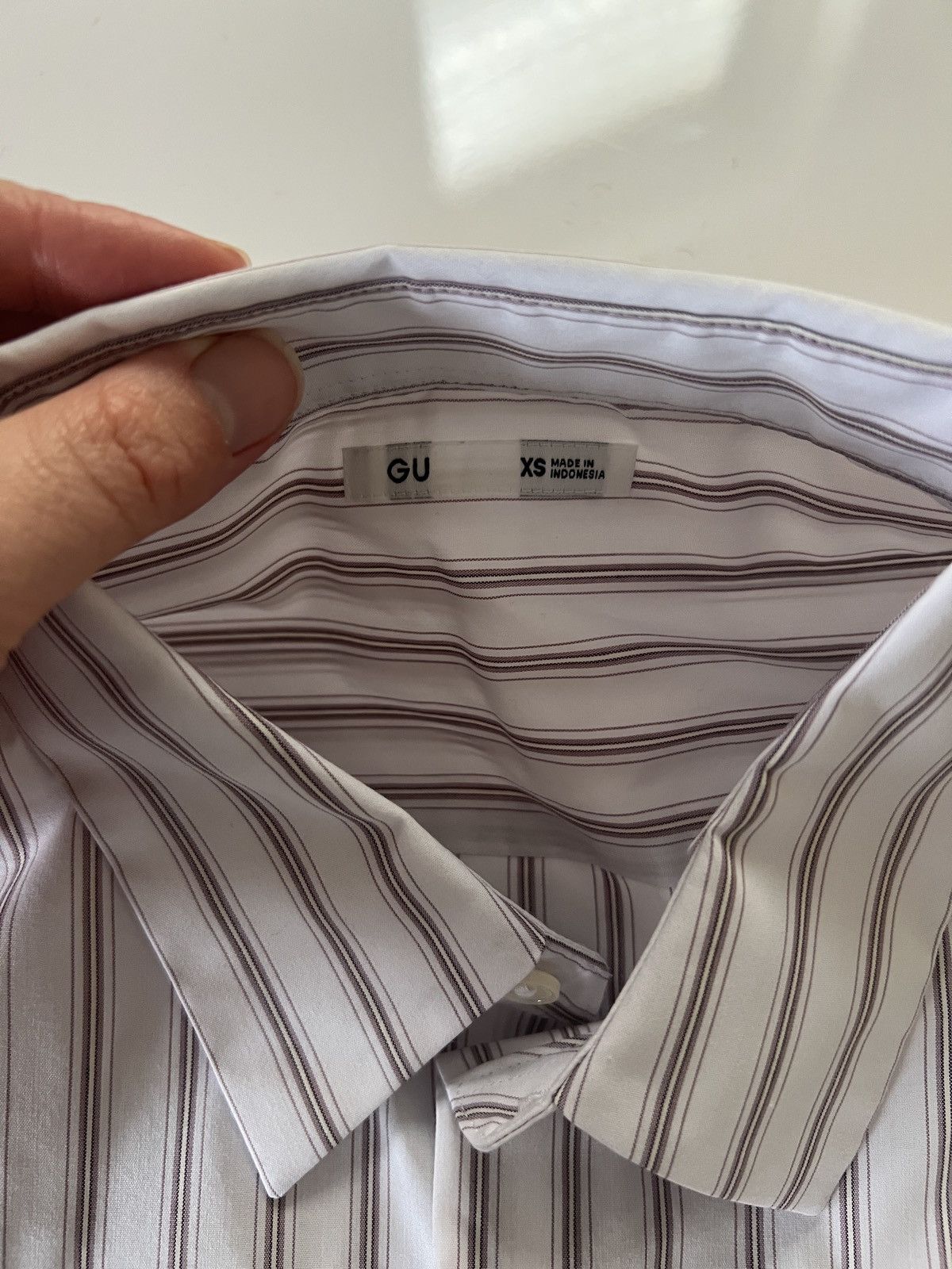 GU White and Burgandy Striped Broadcloth Shirt Size US XS / EU 42 / 0 - 3 Thumbnail