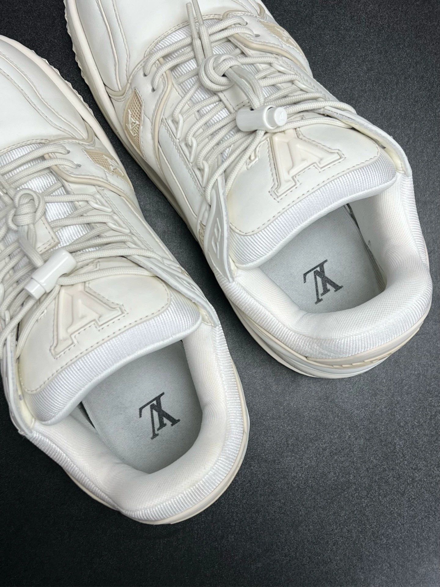 Louis Vuitton LV Trainer Maxi Sneakers in White UK8 Size US 10 / EU 43 - 4 Thumbnail
