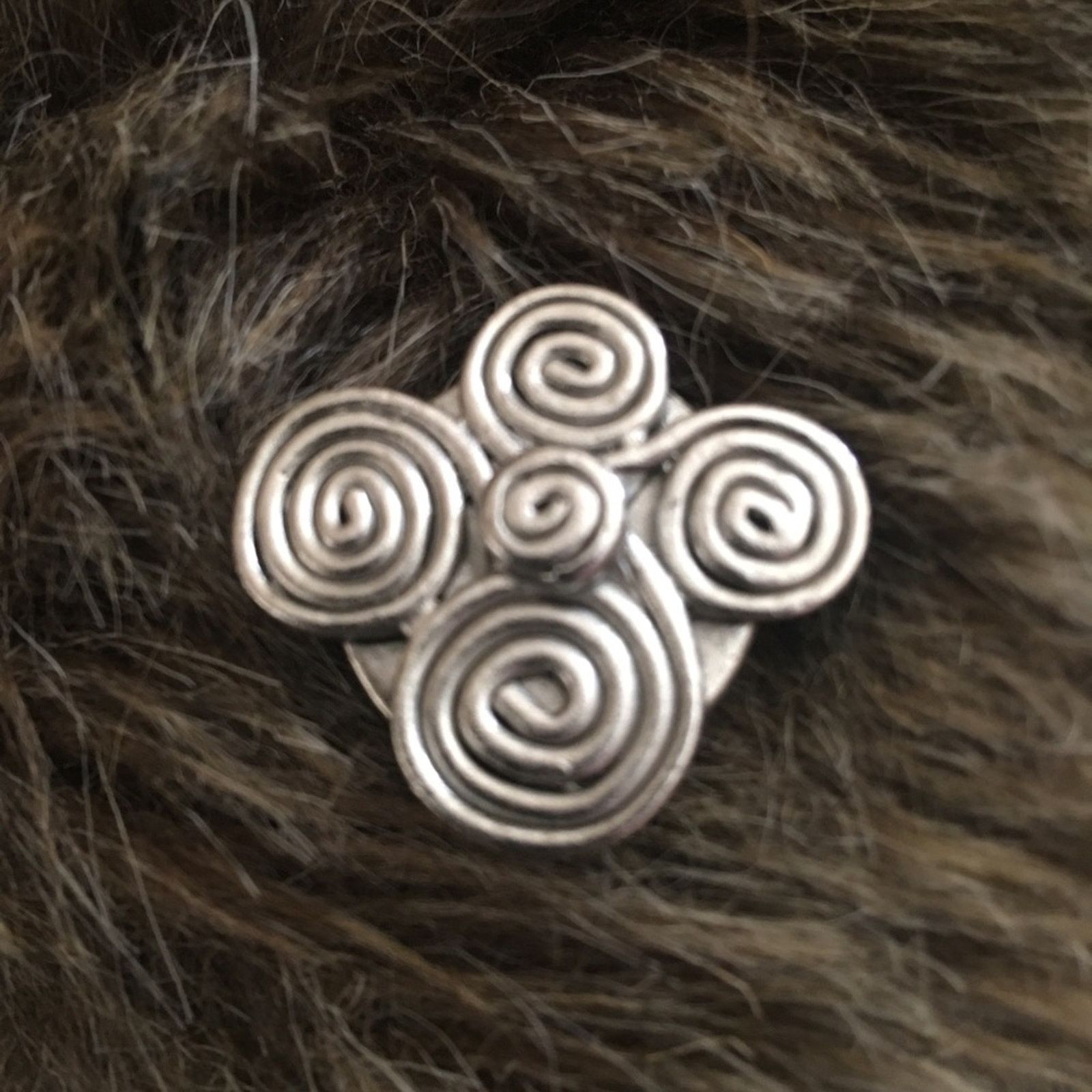 Vintage Vintage silver tone swirl design button cover Size ONE SIZE - 1 Thumbnail