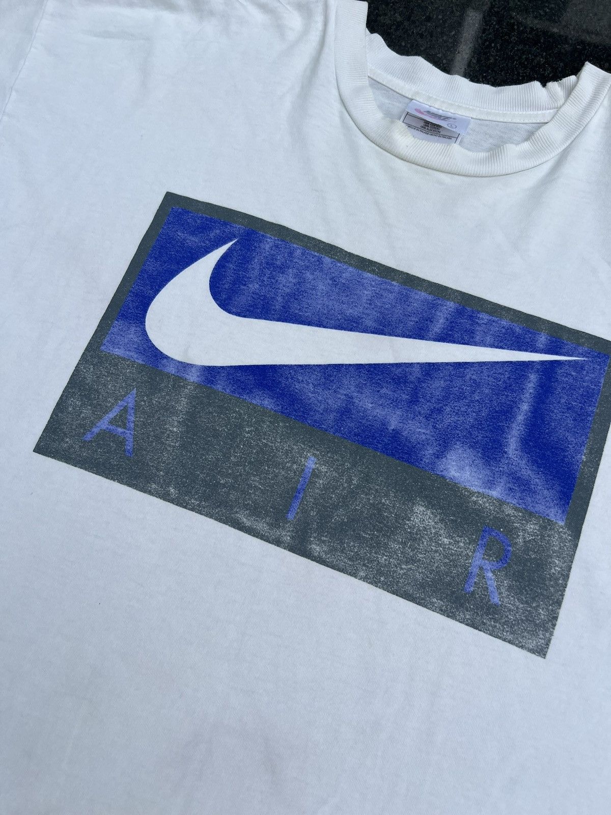 Nike × Vintage 90s Nike Big Central Swoosh Vintage Y2K Oversized T-Shirt Size US L / EU 52-54 / 3 - 4 Thumbnail