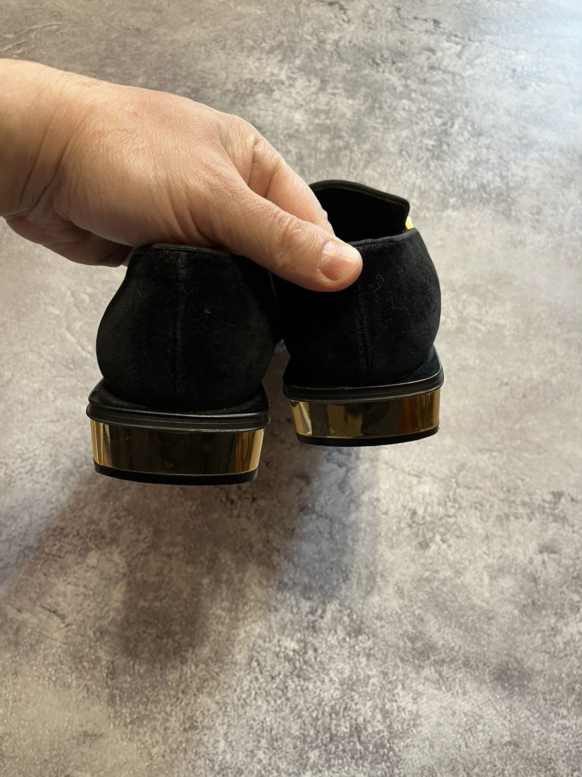 Alexander McQueen Alexander McQueen Punk Charm Bar Velvet Loafers Size US 7 / IT 37 - 7 Thumbnail