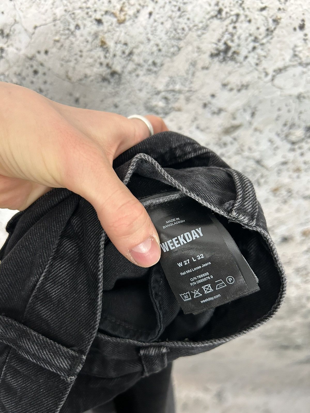 Weekday Weekday Rail Mid Loose Jeans Denim Streetwear Hype Size US 27 - 7 Thumbnail