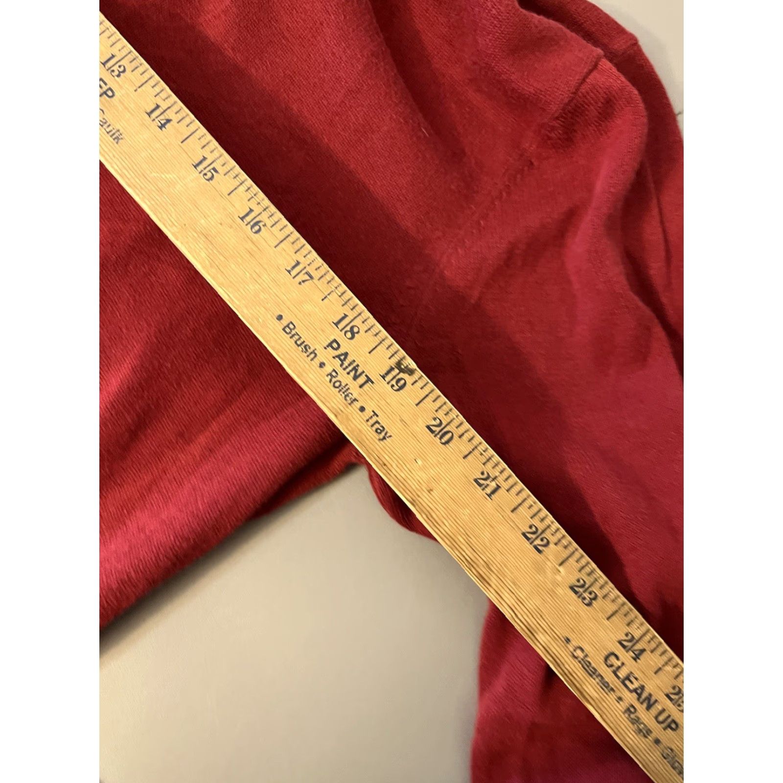 Old Navy Old Navy Sweater Mens Large Long Sleeve Red V-Neck Lightweight Knit Pullover Regular Machine Washable Cotton Blend Acrylic Classic Preppy American Size US L / EU 52-54 / 3 - 6 Thumbnail