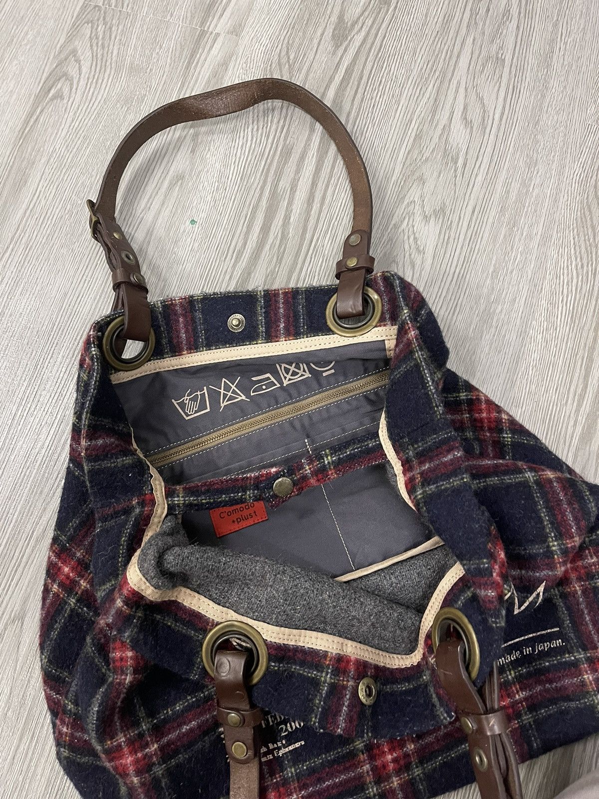 Japanese Brand × Vintage C’omodo +plus t japan wool plaid leather handle strap tote Size ONE SIZE - 13 Thumbnail
