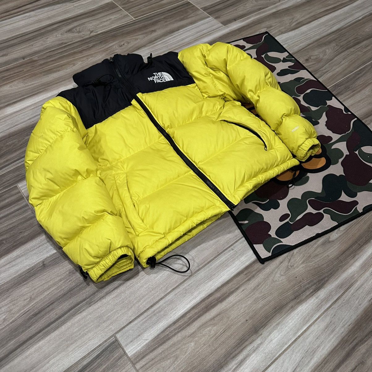 The North Face Yellow The North Face 1996 Retro Nuptse Down Puffer Jacket Size US S / EU 44-46 / 1 - 3 Thumbnail