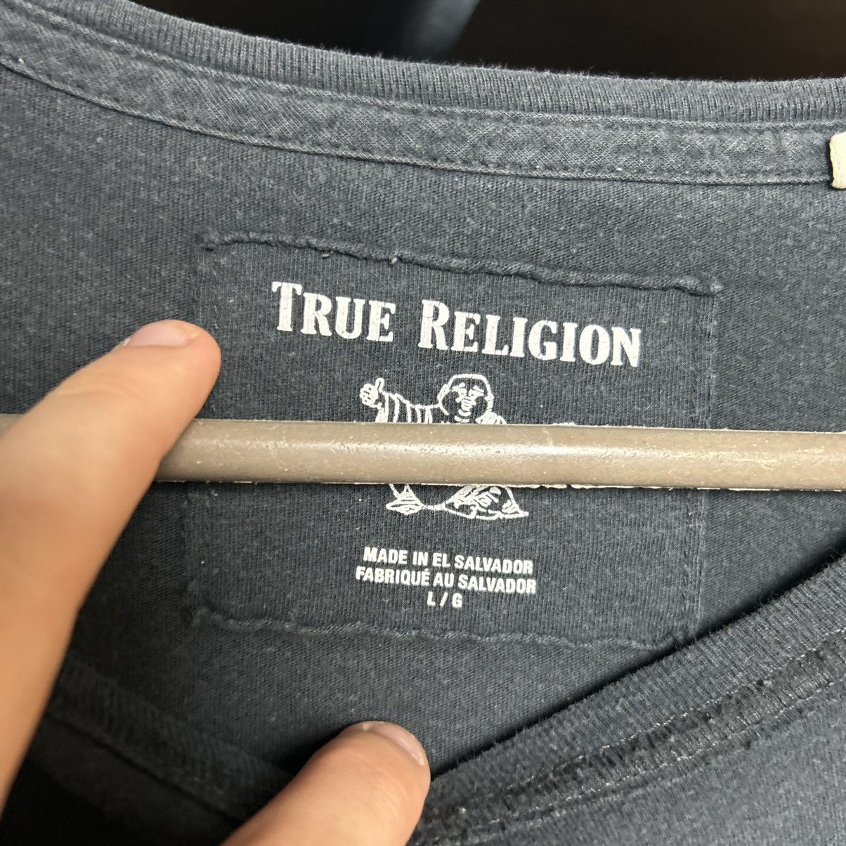 True Religion Mens True Religion Big Logo Streetwear y2k japan tee Size US L / EU 52-54 / 3 - 5 Thumbnail