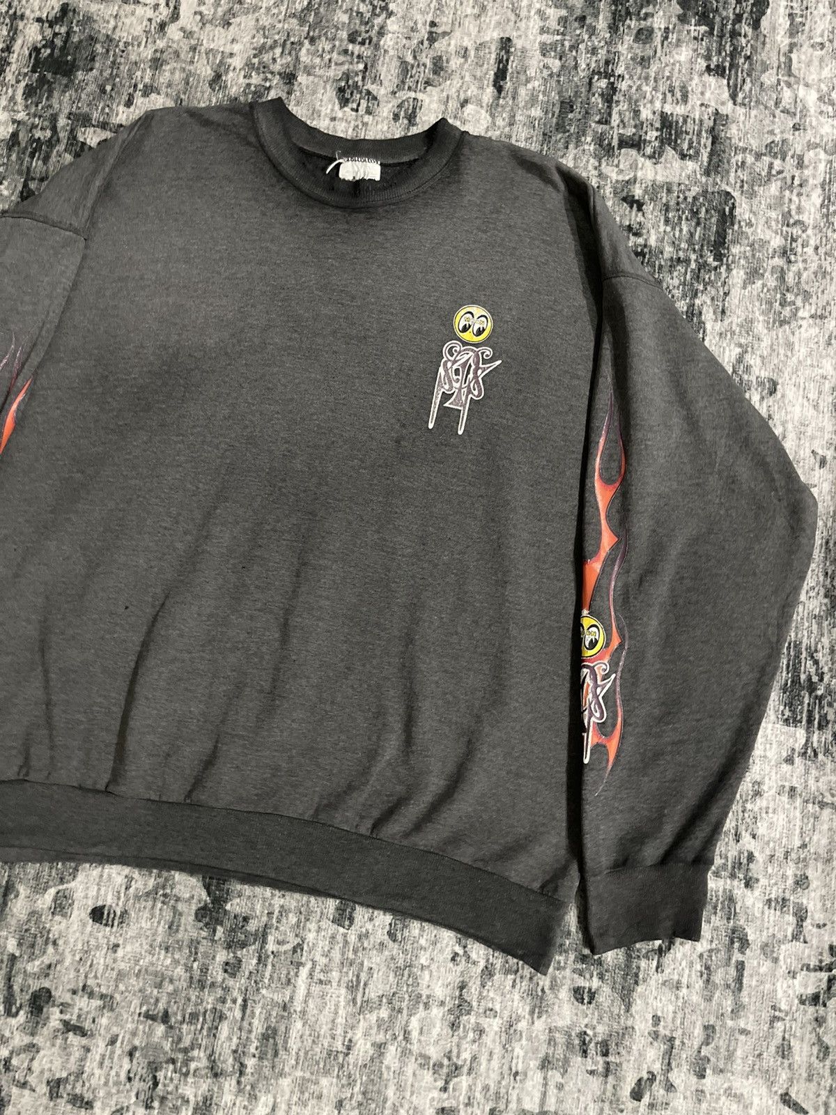 Vintage Vintage Mooneyes Equipment Sweatshirt Size US XL / EU 56 / 4 - 3 Thumbnail