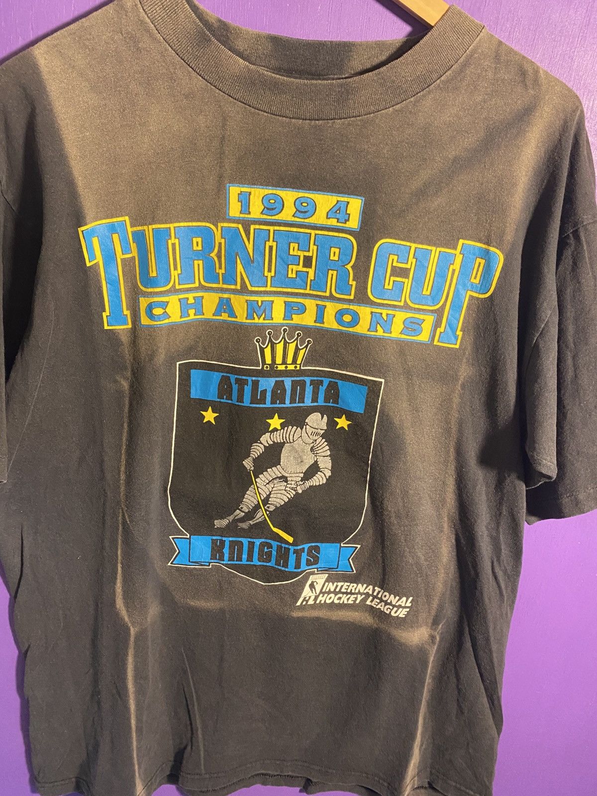Vintage Vintage 1994 Atlanta Knights Turner cup faded t-shirt Size US L / EU 52-54 / 3 - 3 Thumbnail