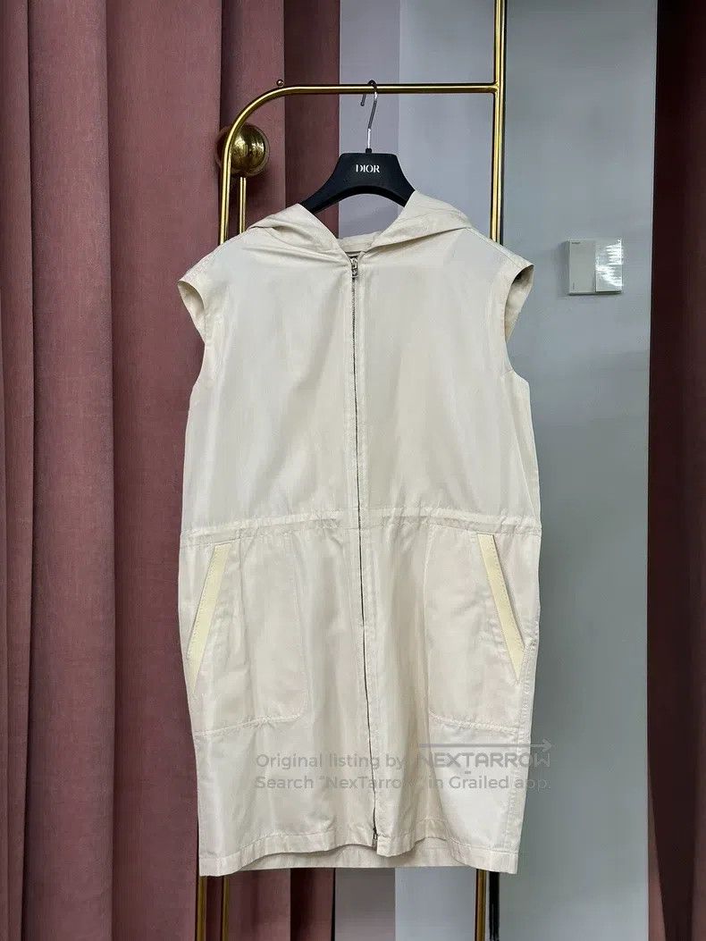Loro Piana Loro Piana White Zipper Vest Jacket Size XS / US 0-2 / IT 36-38 - 1 Thumbnail