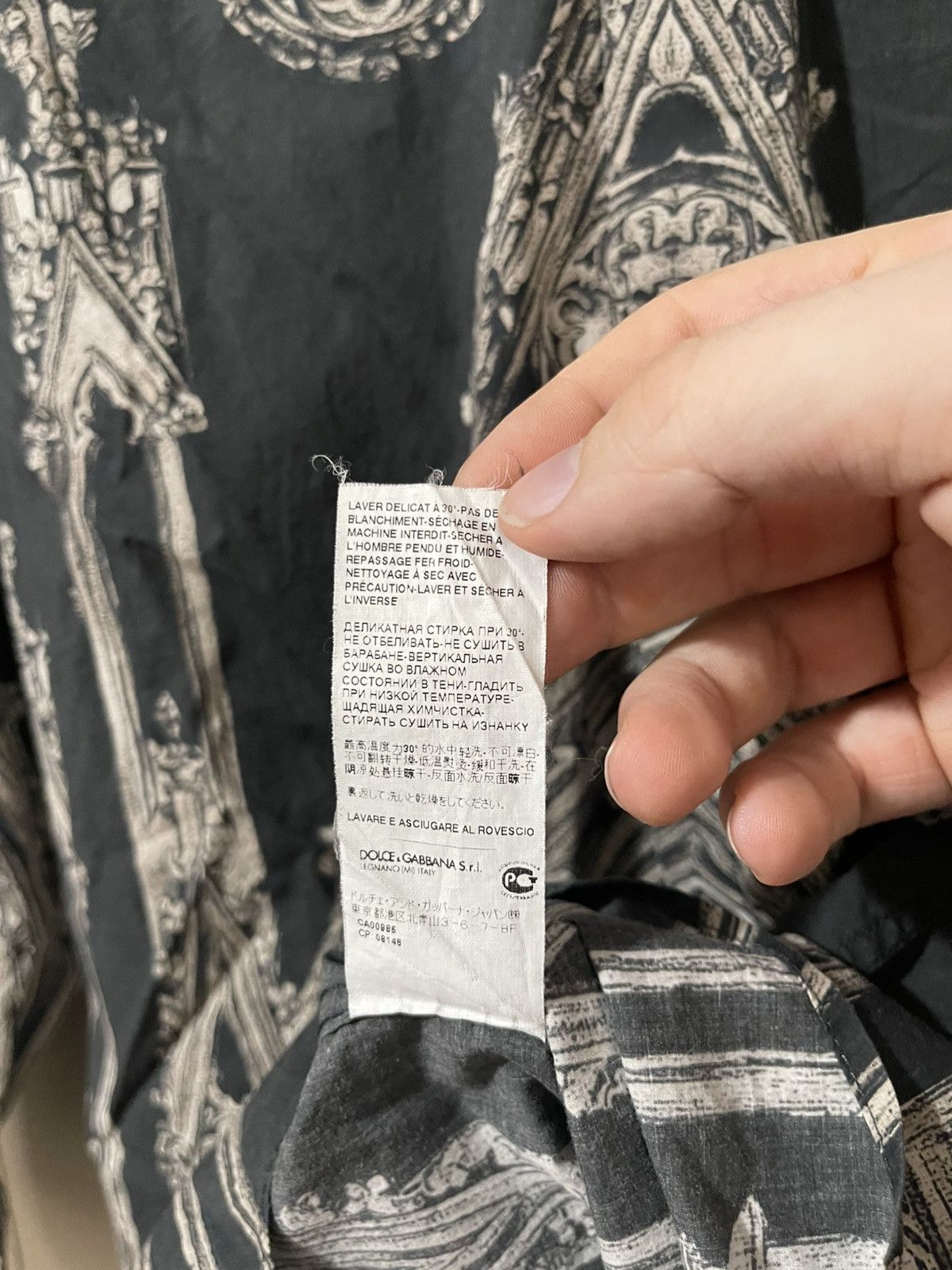 Dolce & Gabbana Dolce & Gabbana Gold All Over Print Cathedral Button Up Size US M / EU 48-50 / 2 - 7 Thumbnail