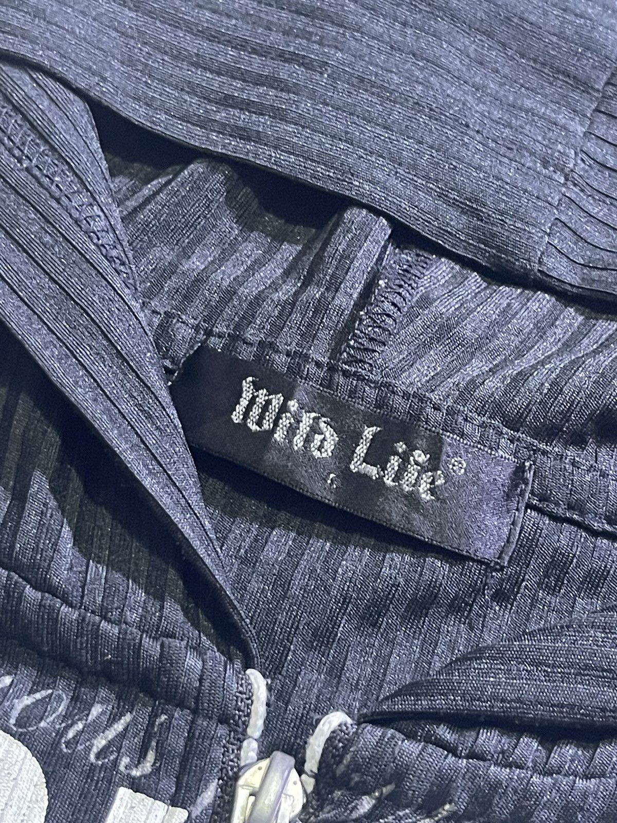 Hysteric Glamour Y2K MILD LIFE short tshirt full ziper motif ifsix LGB style Size US M / EU 48-50 / 2 - 5 Thumbnail
