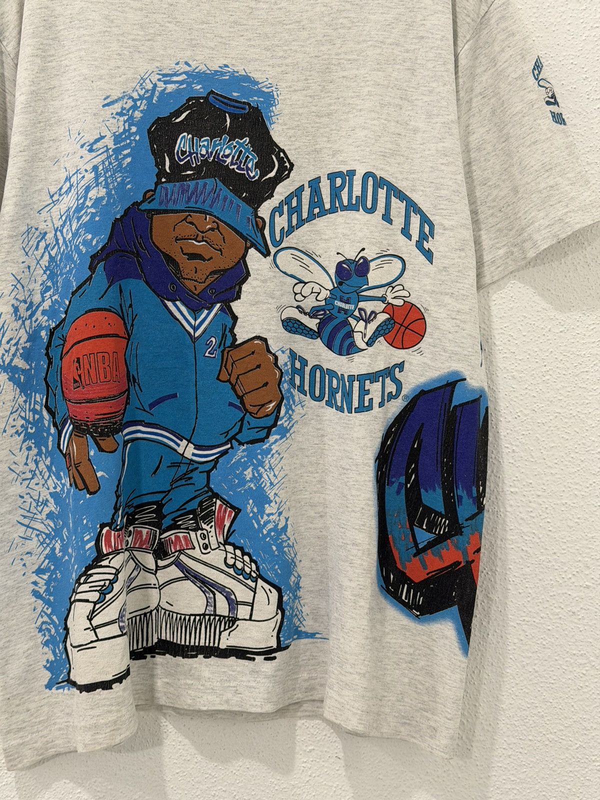 Changes Vintage 90s Charlotte Hornets Rare Wrapped Around Graffiti L Size US L / EU 52-54 / 3 - 2 Thumbnail