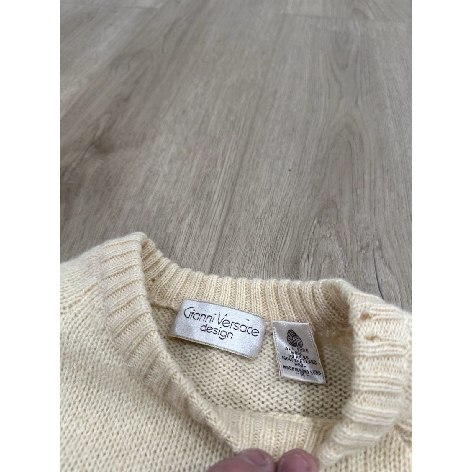 Versace VINTAGE Versace Sweater Women M Wool Ivory Oatmeal 3/4 Sleeve Boat Neck Floral Knit 100% Wool Wool Snowflake Designer Pullover All Seasons Fall Winter Size M / US 6-8 / IT 42-44 - 5 Thumbnail