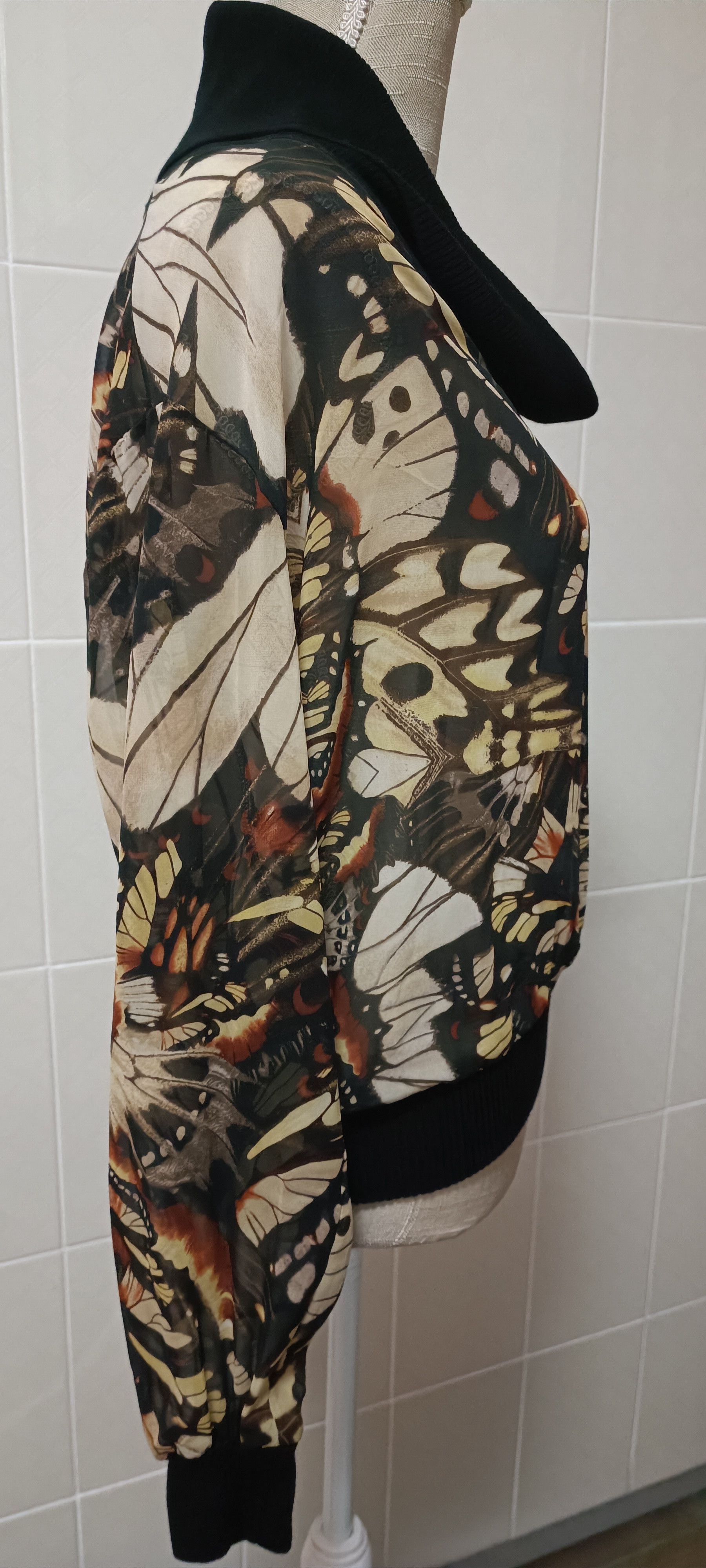 Jean Paul Gaultier Top with a butterfly print - Soleil collection by JPG Size L / US 10 / IT 46 - 16 Thumbnail
