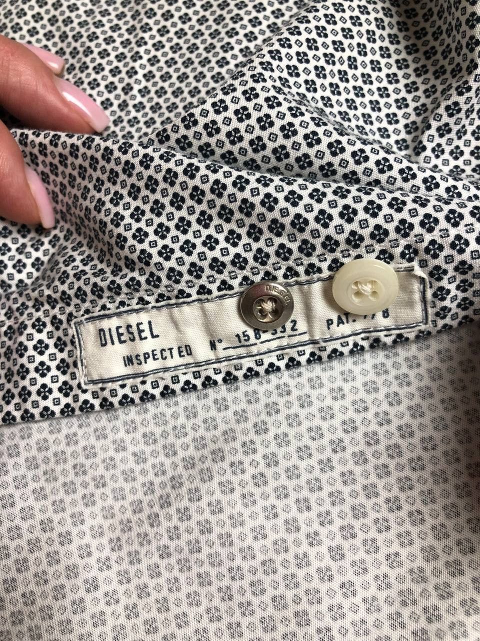 Designer Vintage Y2K shirt Diesel print logo luxury white streetwear Size US L / EU 52-54 / 3 - 5 Thumbnail