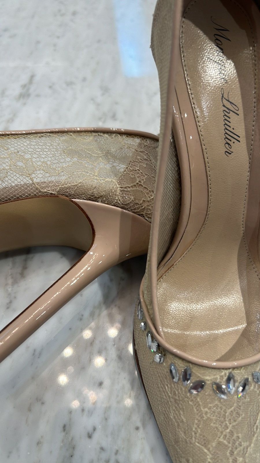 Monique Lhuillier Classy lace nude pump Size US 6.5 / IT 36.5 - 11 Thumbnail