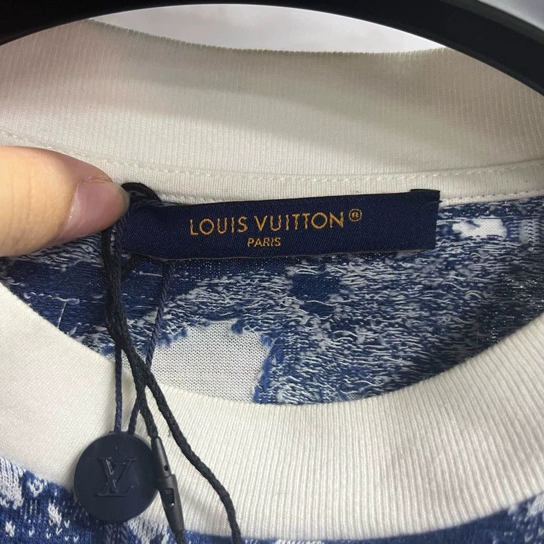 Louis Vuitton Louis Vuitton Blue graphic jacquard knit full print crew n Size US S / EU 44-46 / 1 - 2 Thumbnail