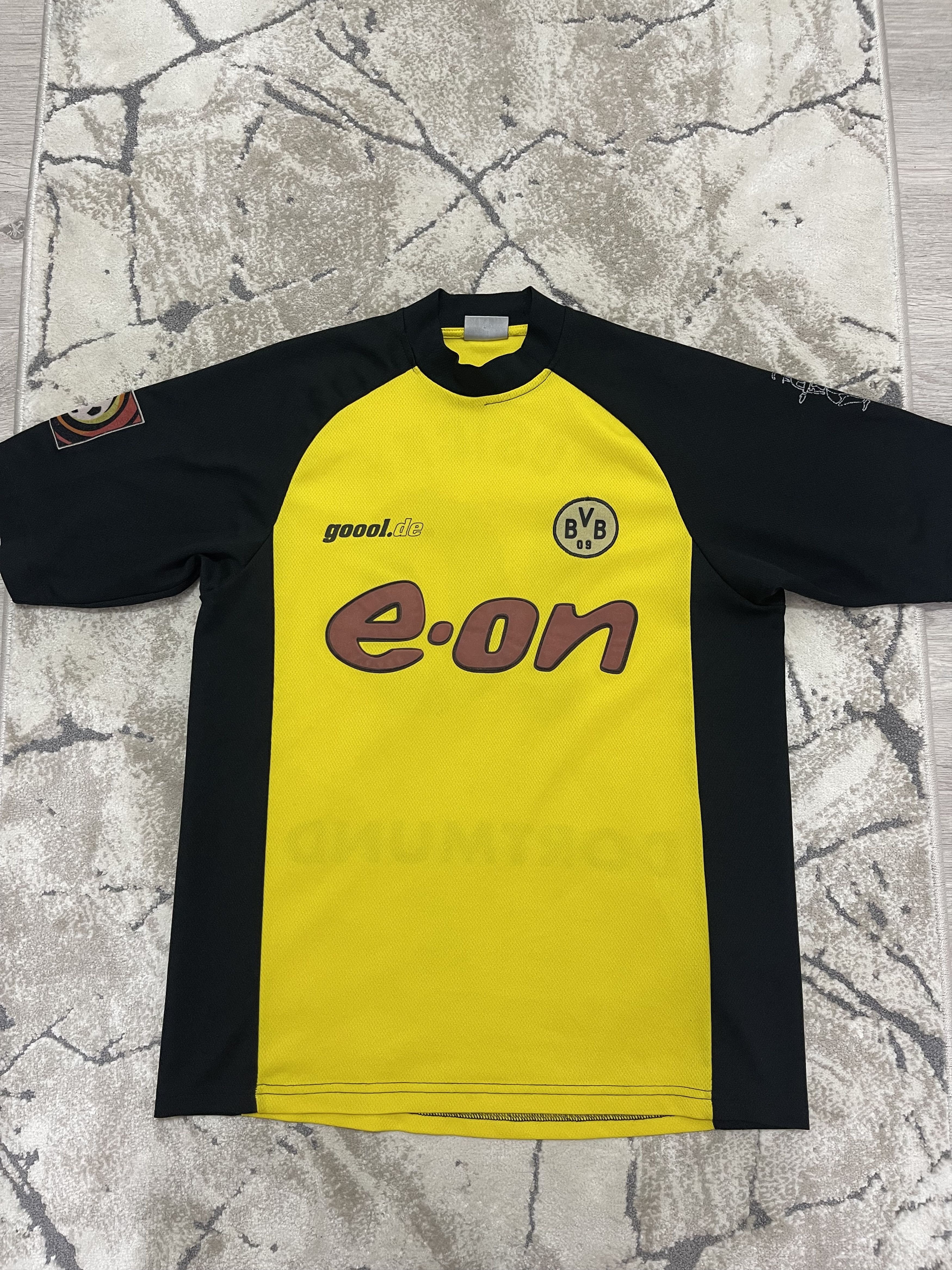 Other 2001-02 Borussia Dortmund Home Shirt Rosický #10 – S Size US S / EU 44-46 / 1 - 2 Thumbnail